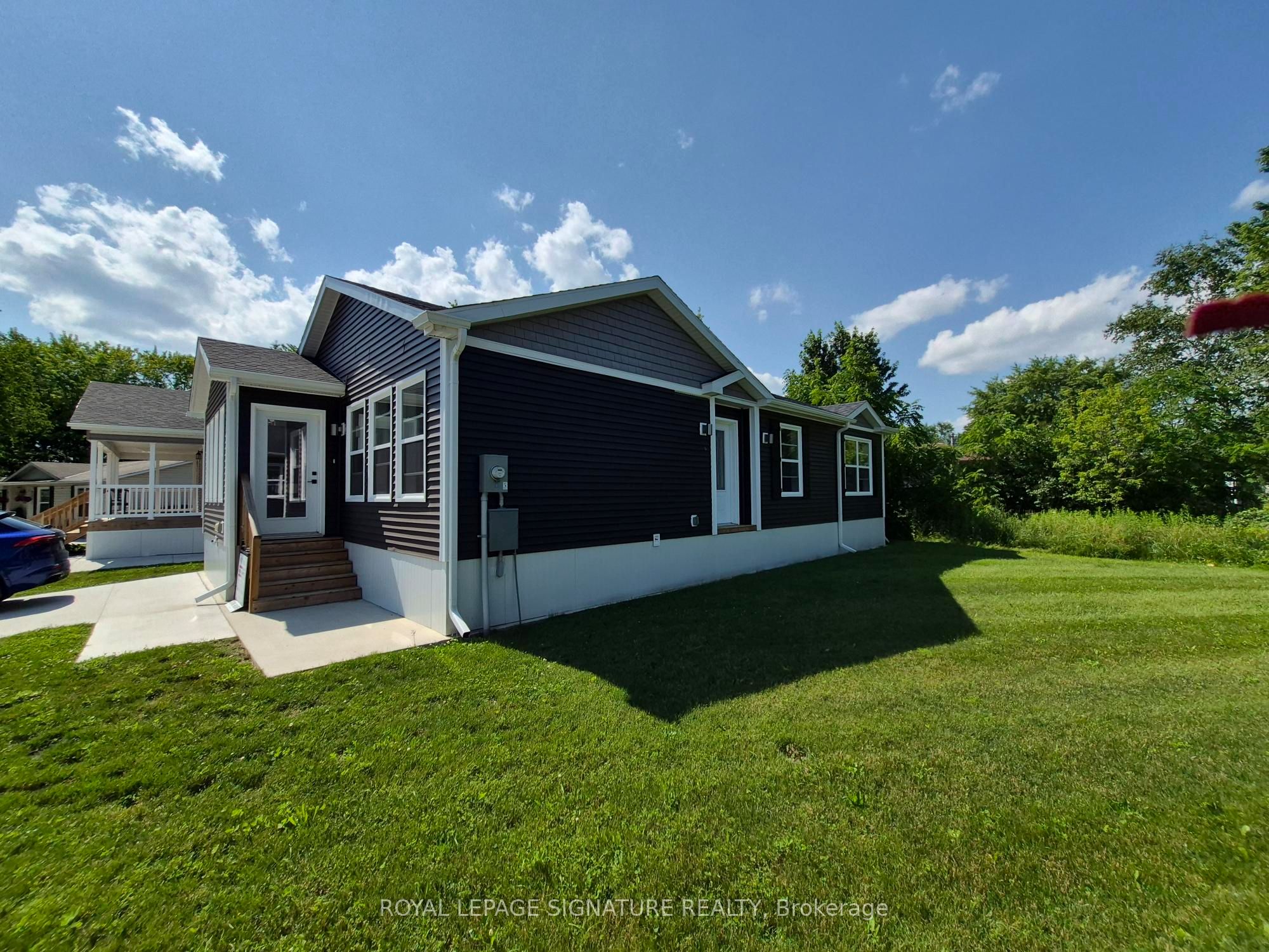 14 Briarwood Place Property Photo 3