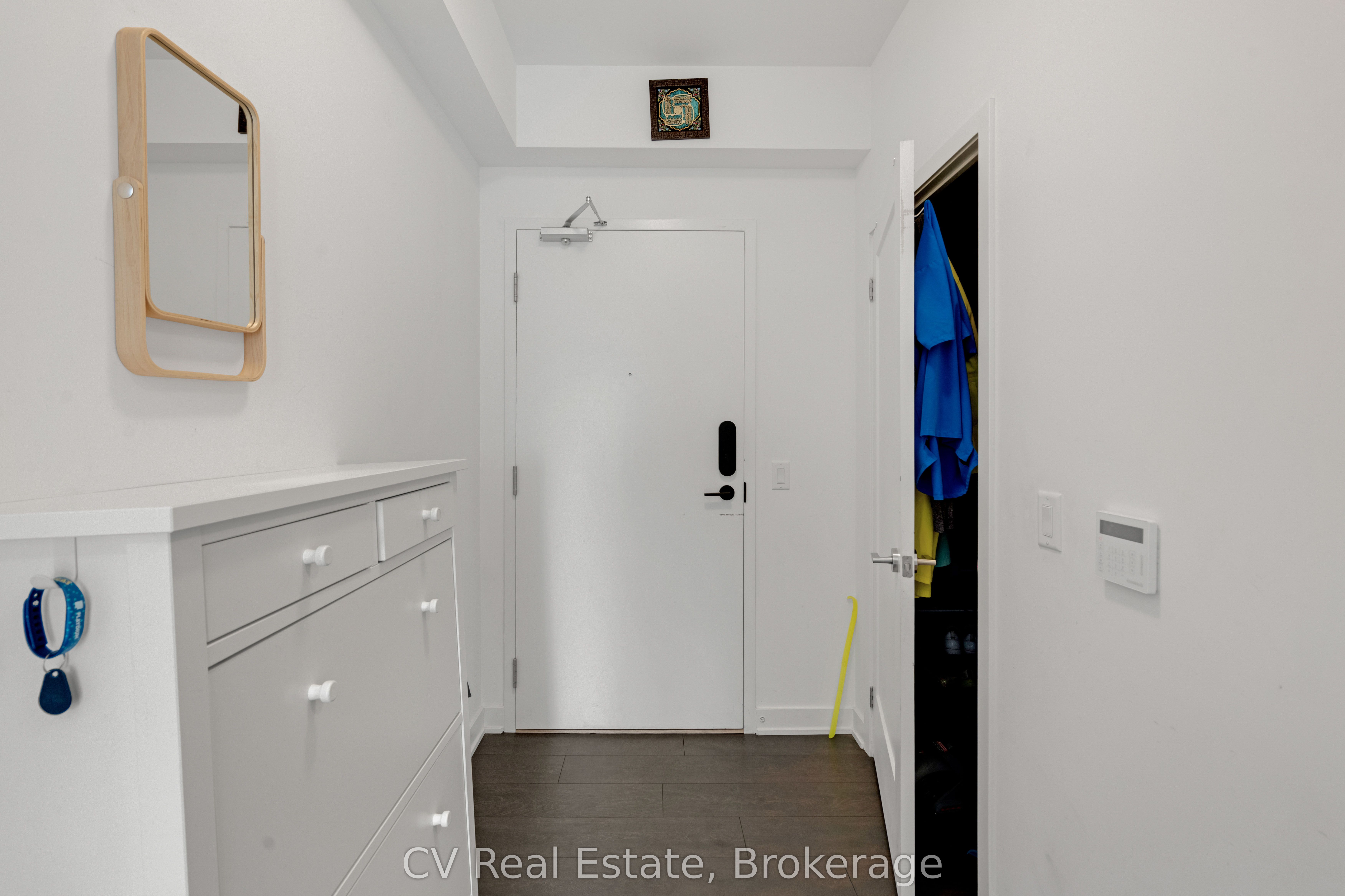 95 Oneida Crescent 1109 Property Photo 6
