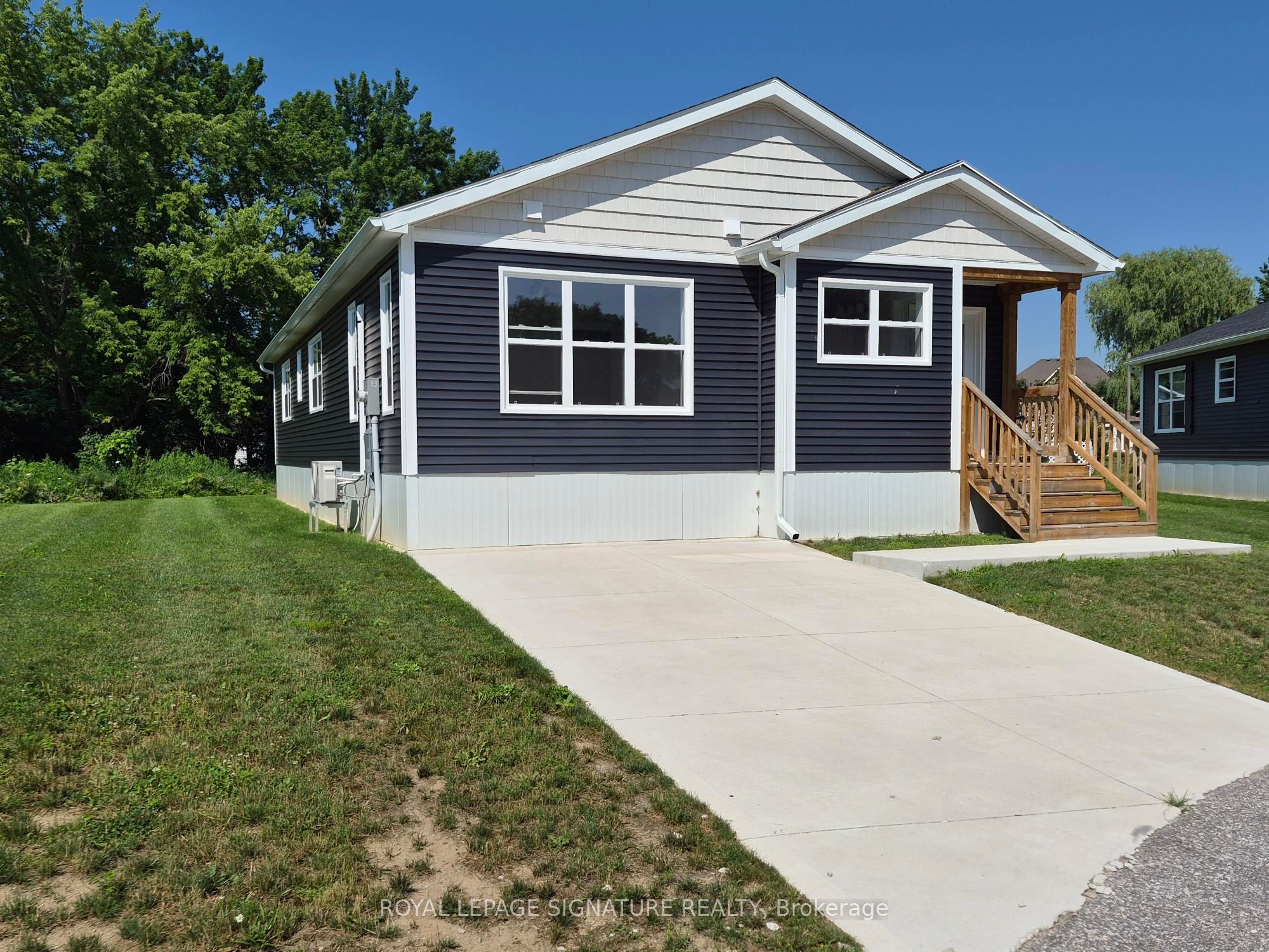 16 Briarwood Place Property Photo 3