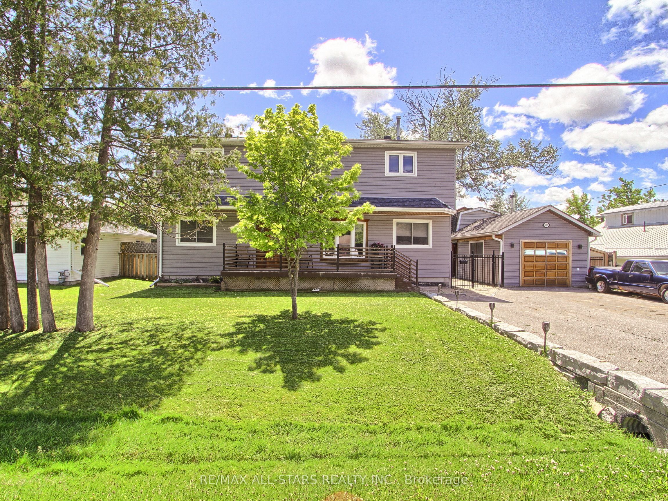 397 Winnifred Drive Property Photo 1