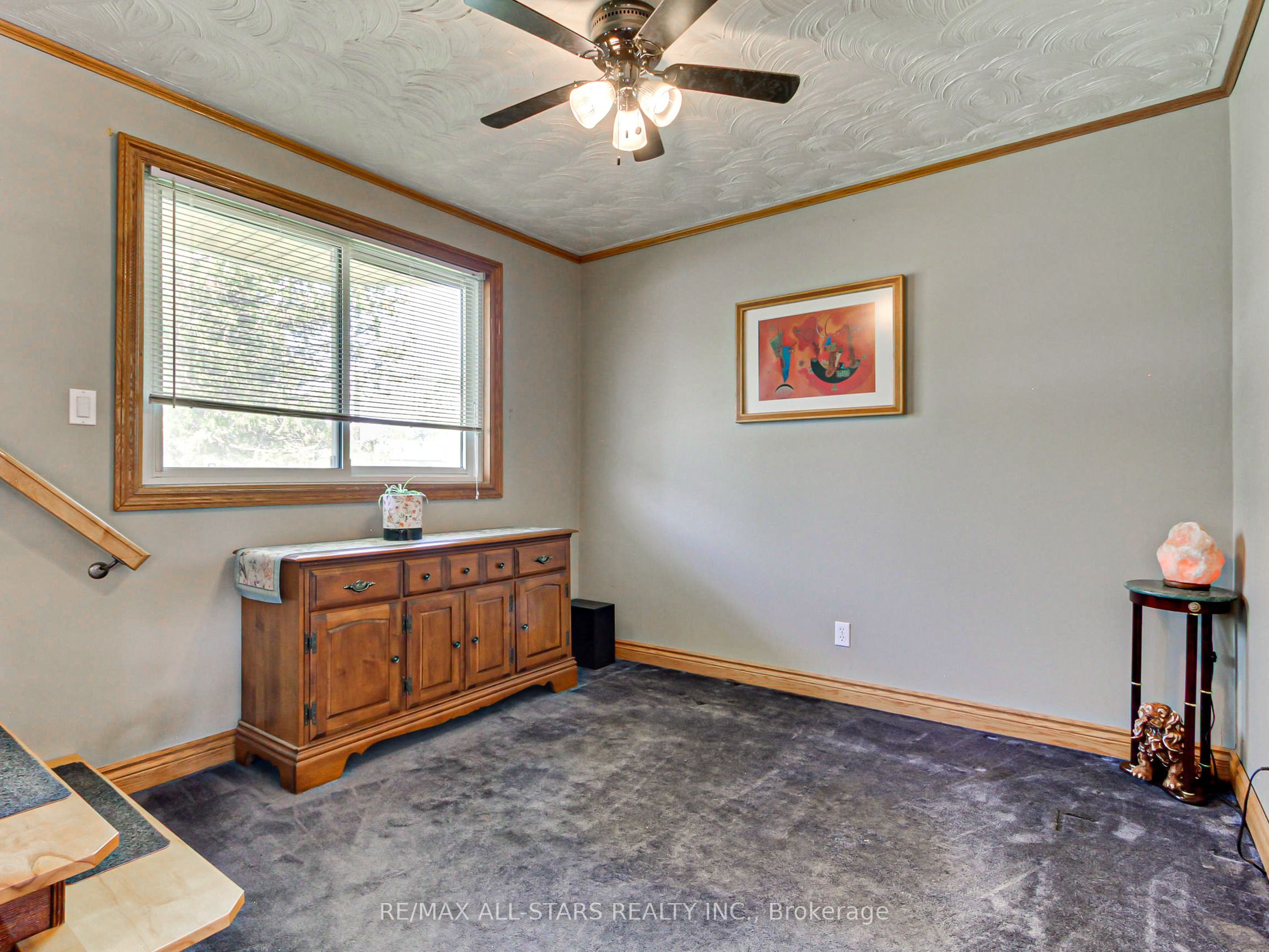 397 Winnifred Drive Property Photo 8