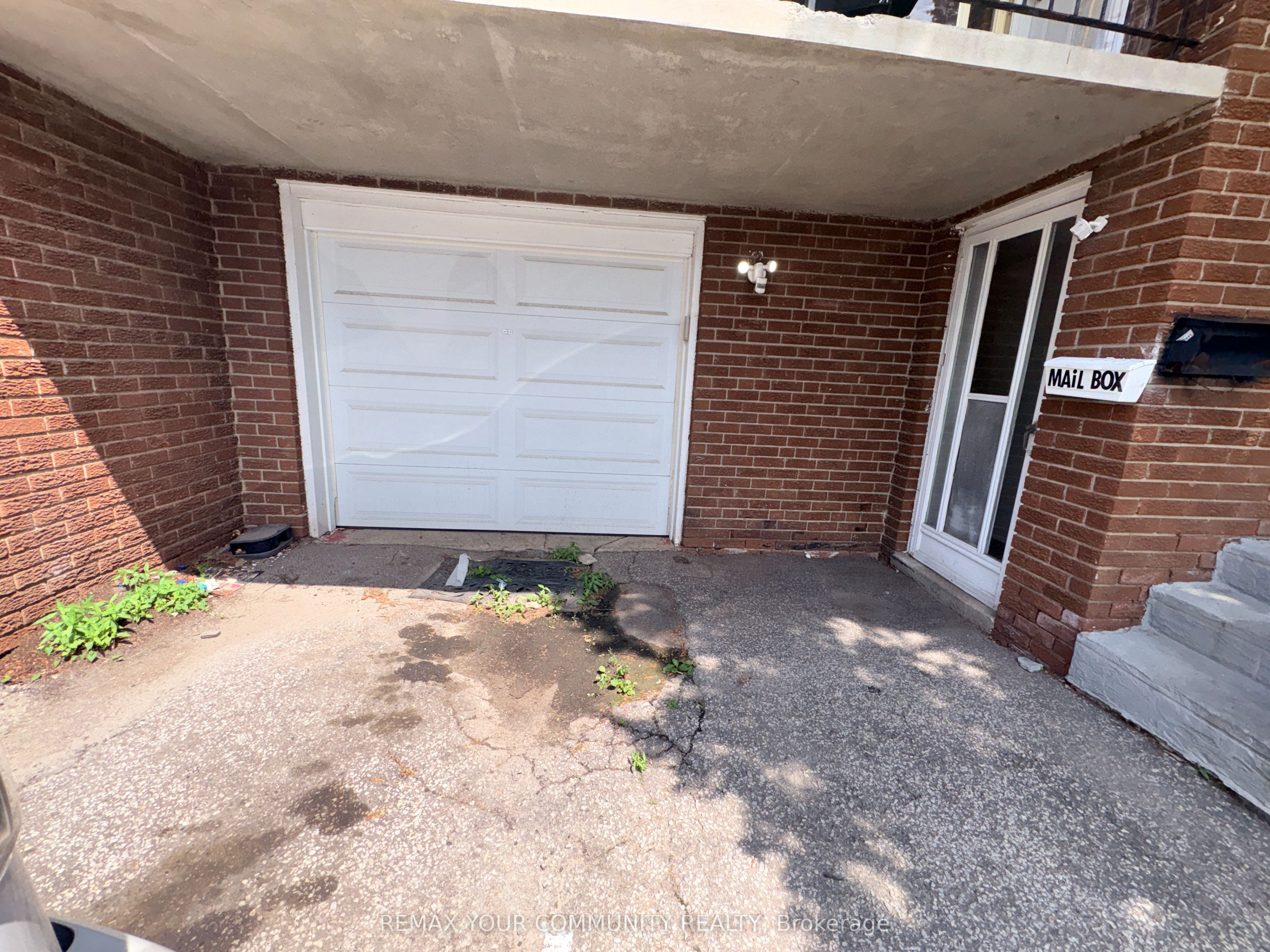 7837 Martin Grove Road Basement Property Photo 2