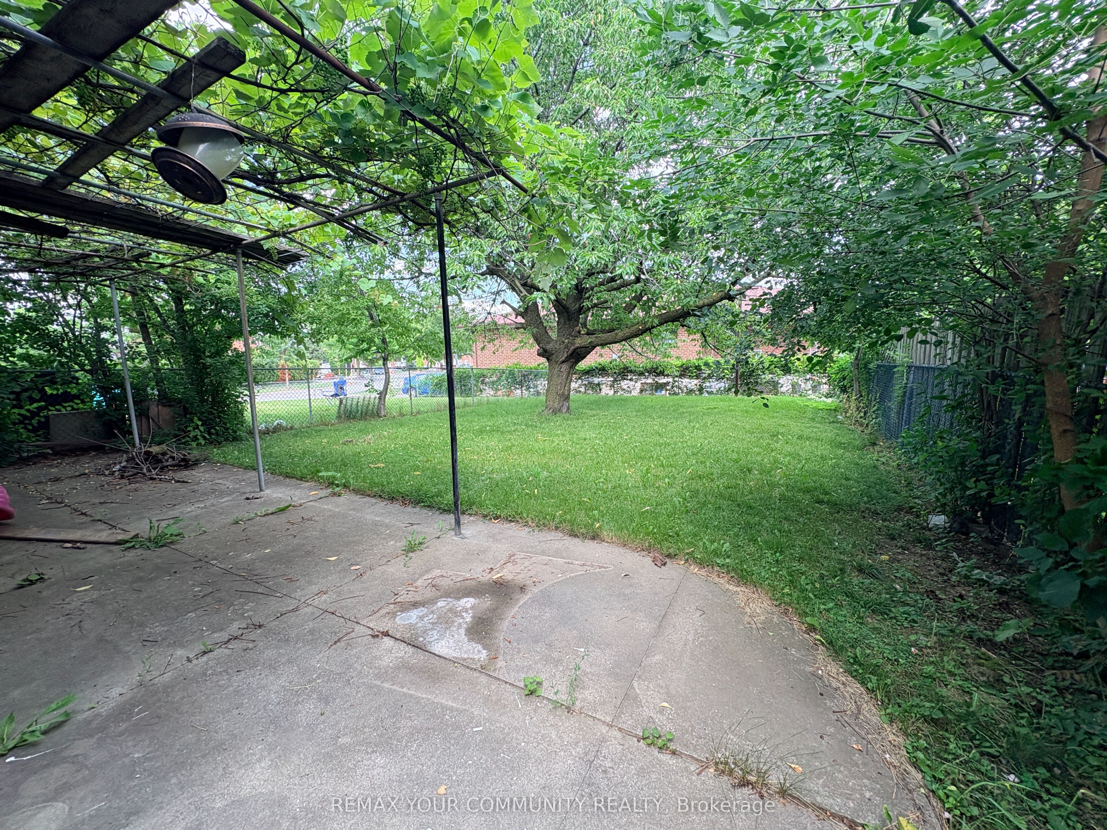 7837 Martin Grove Road Basement Property Photo 15