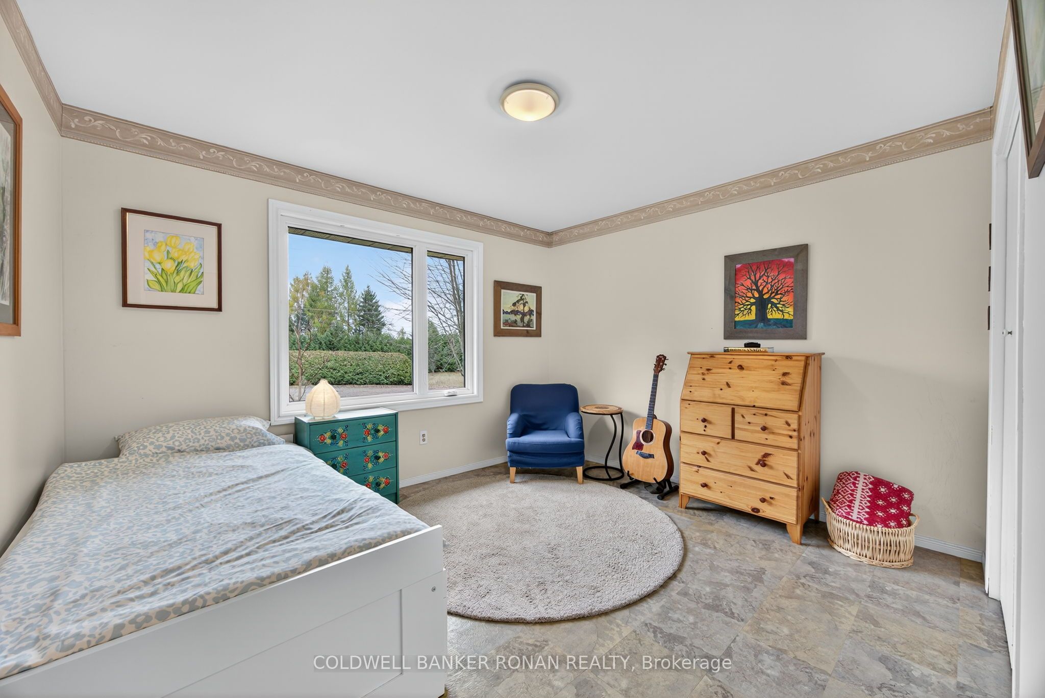 6976 2nd Line Property Photo 21