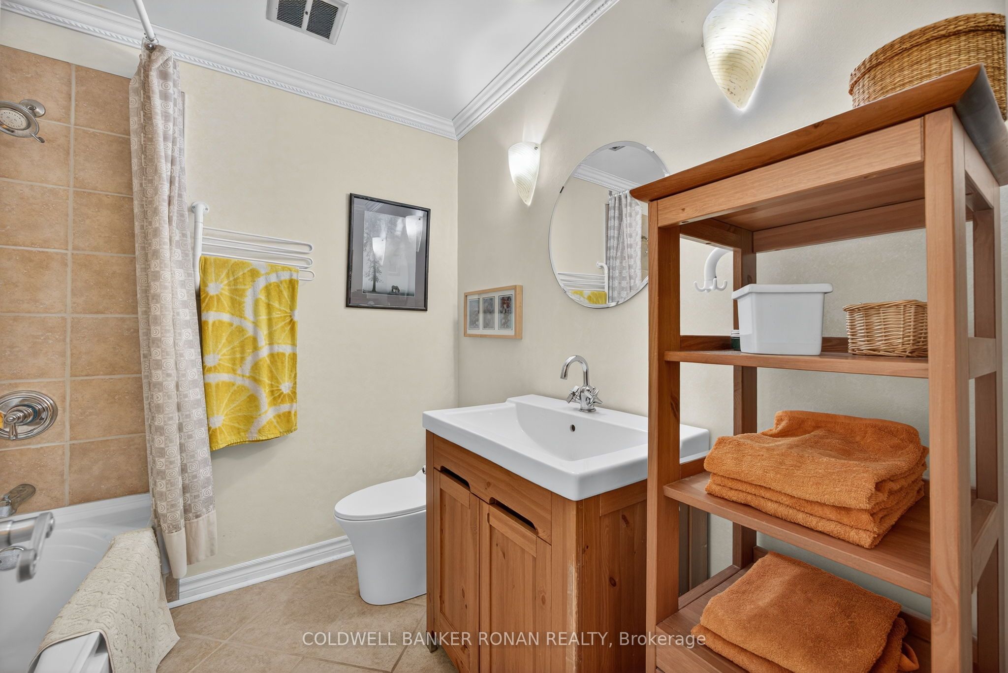 6976 2nd Line Property Photo 26