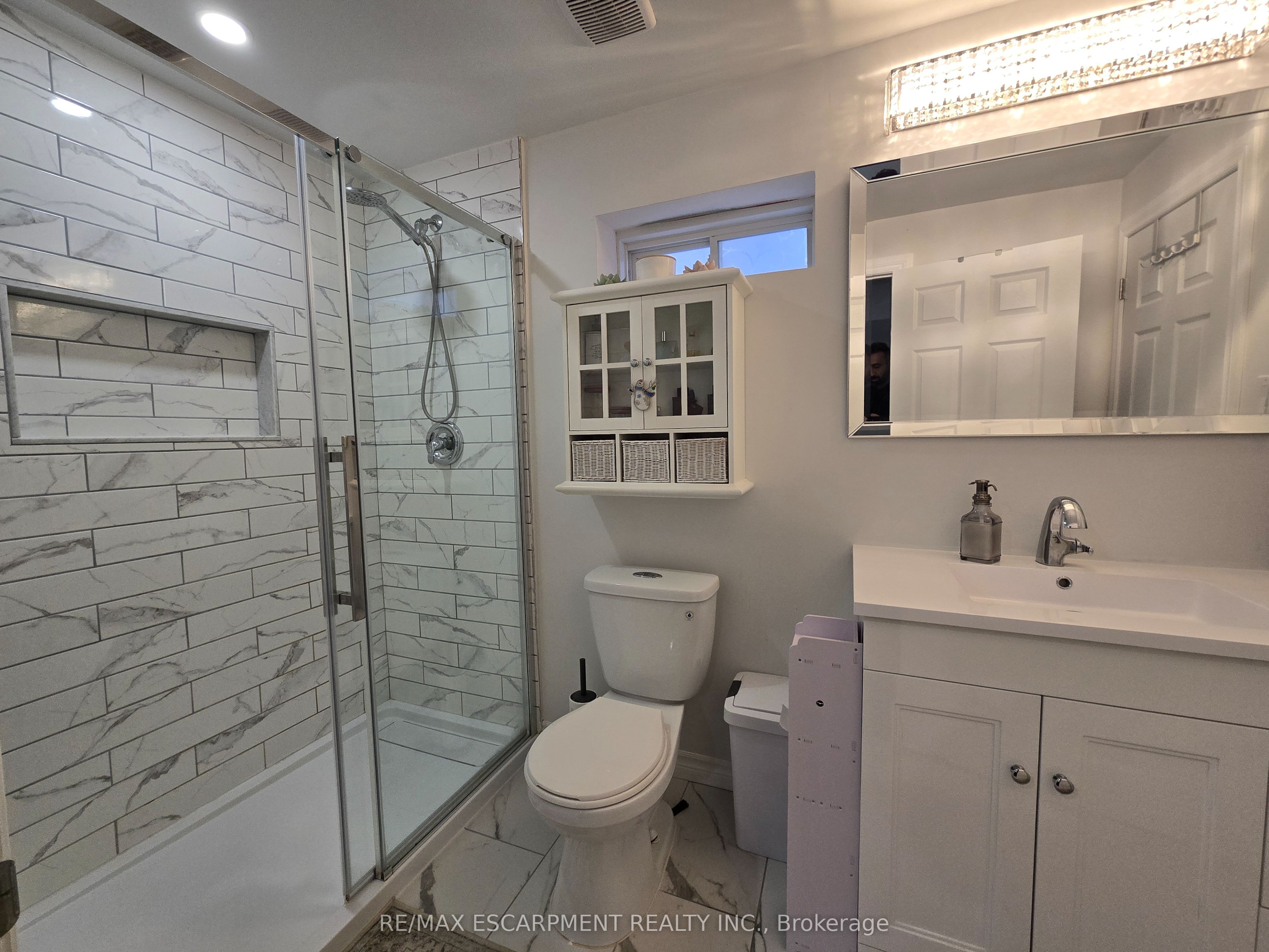 175 Gold Park Gate Property Photo 35