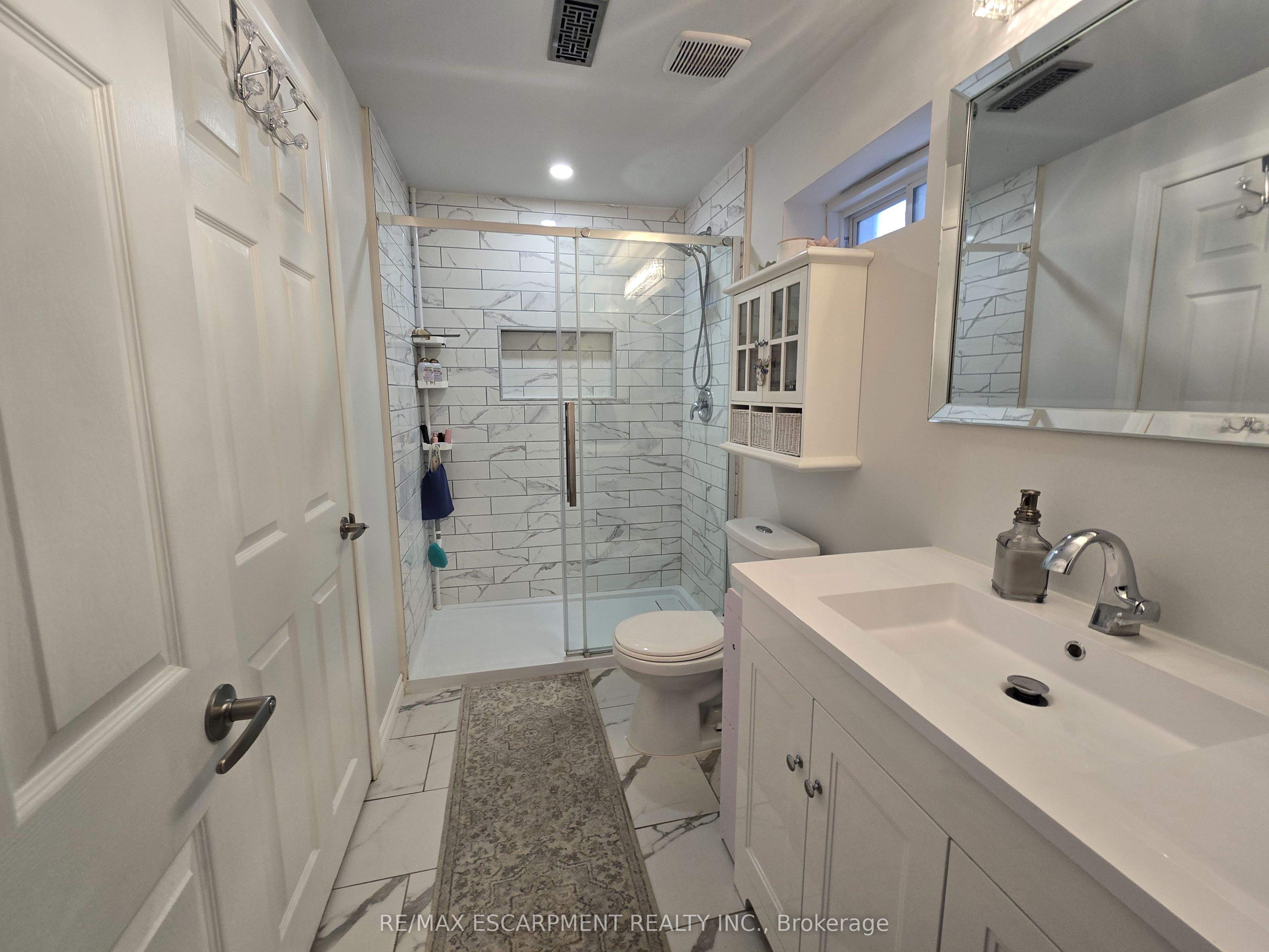 175 Gold Park Gate Property Photo 36