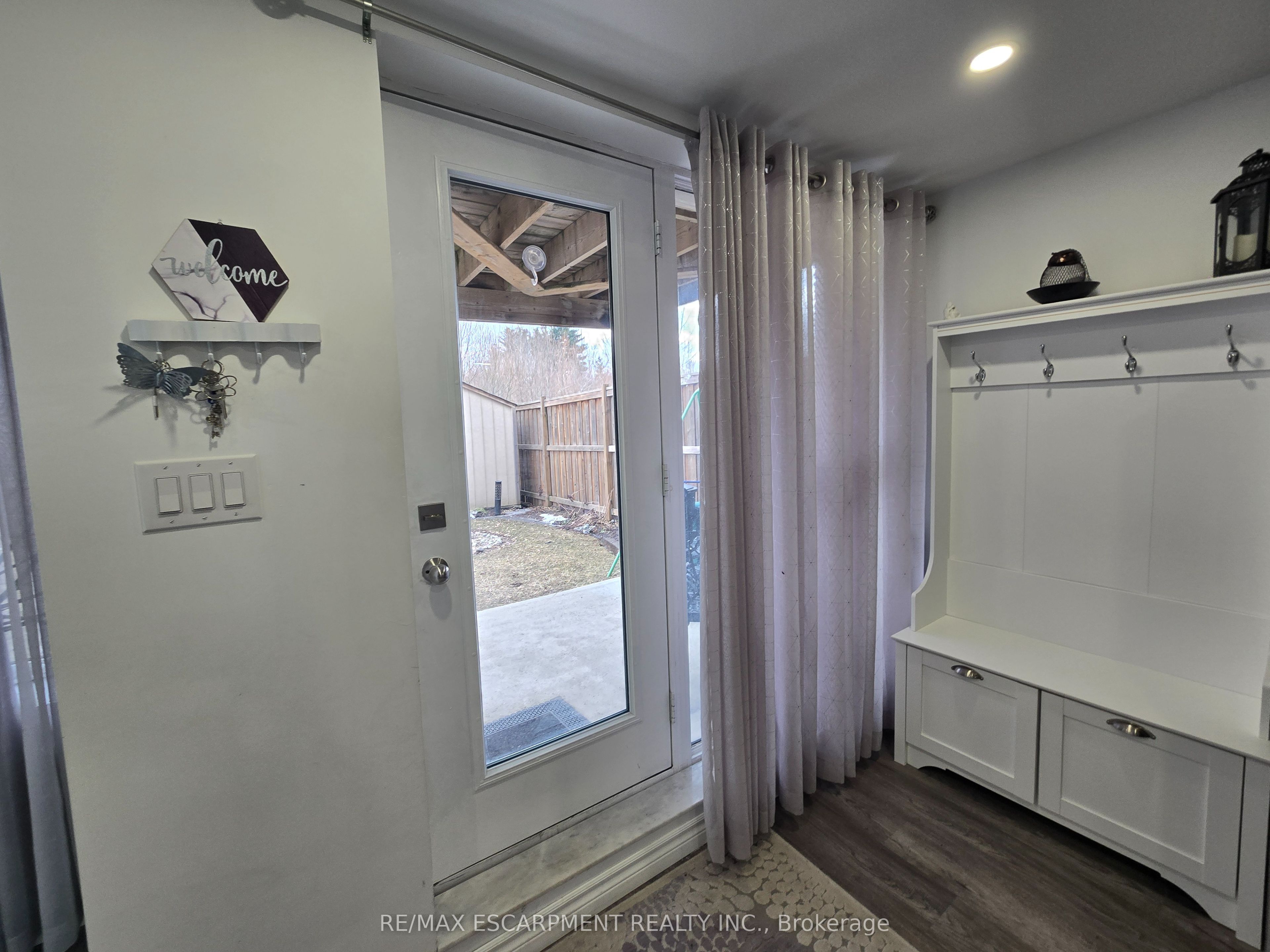 175 Gold Park Gate Property Photo 45