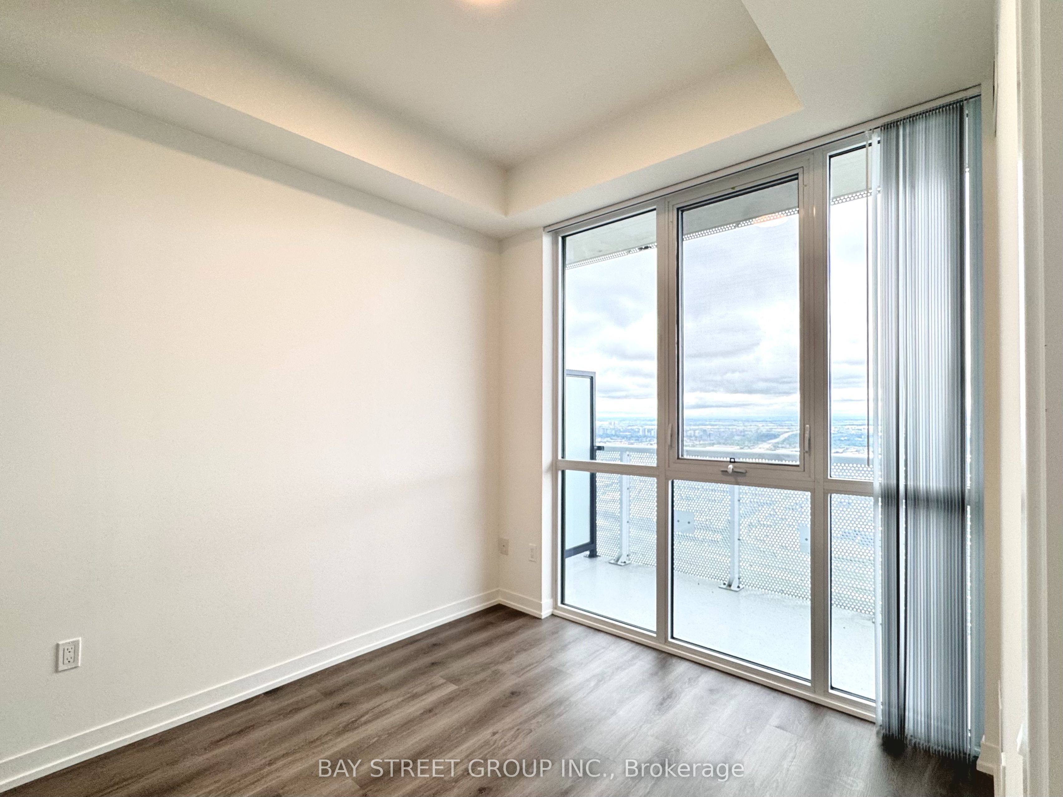 225 Commerce Street 6508 Property Photo 6