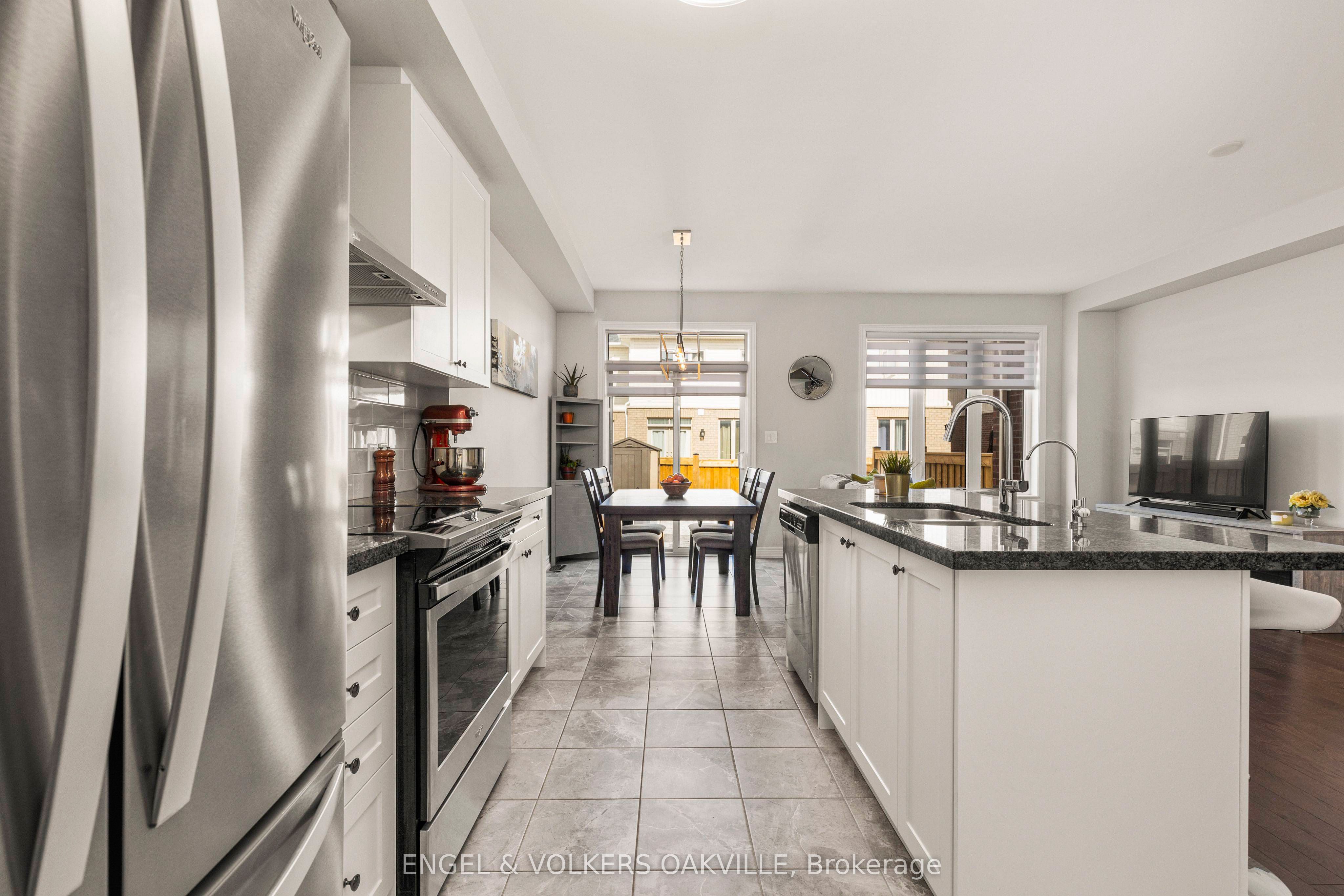 44 Clifford Crescent Property Photo 15