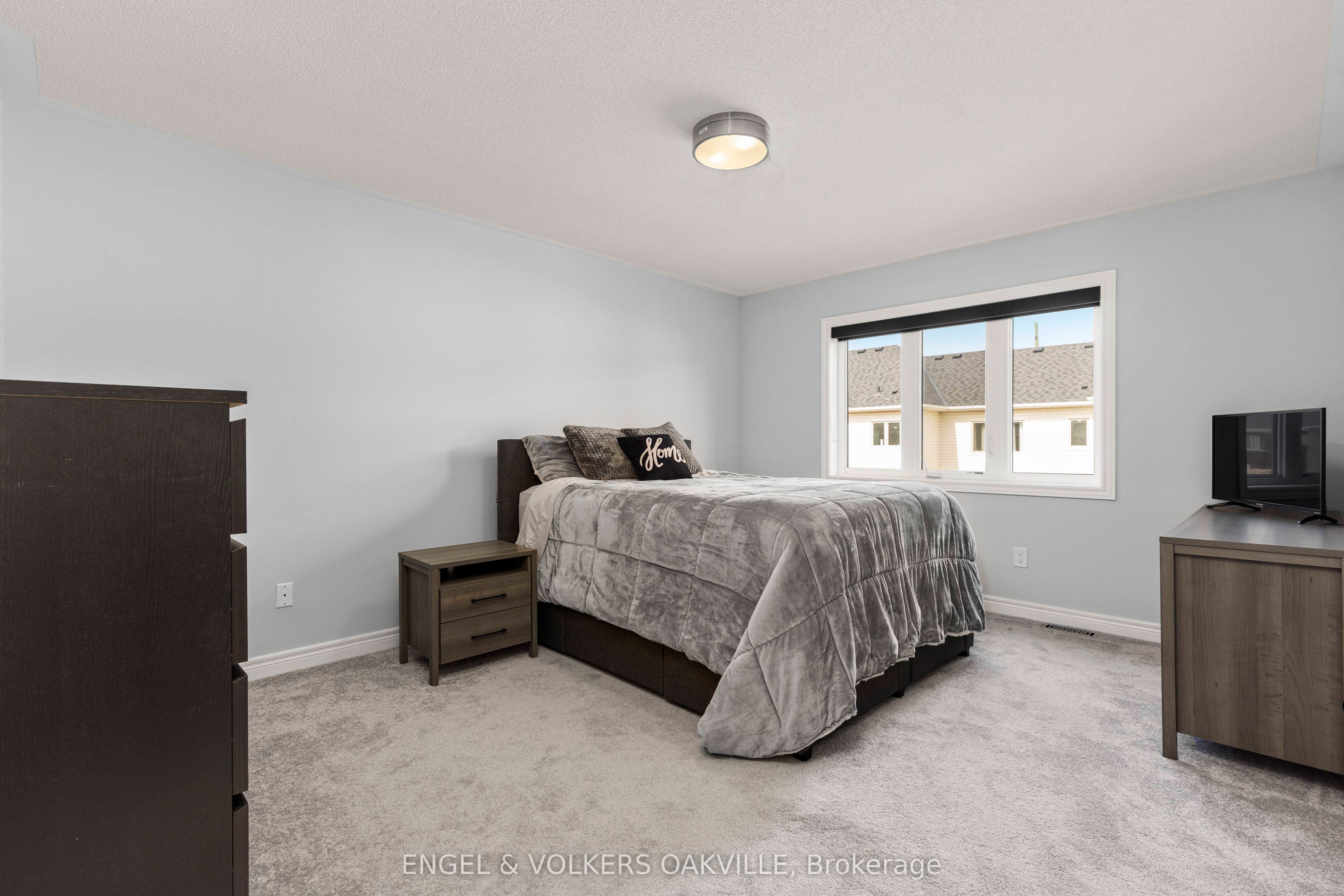 44 Clifford Crescent Property Photo 28