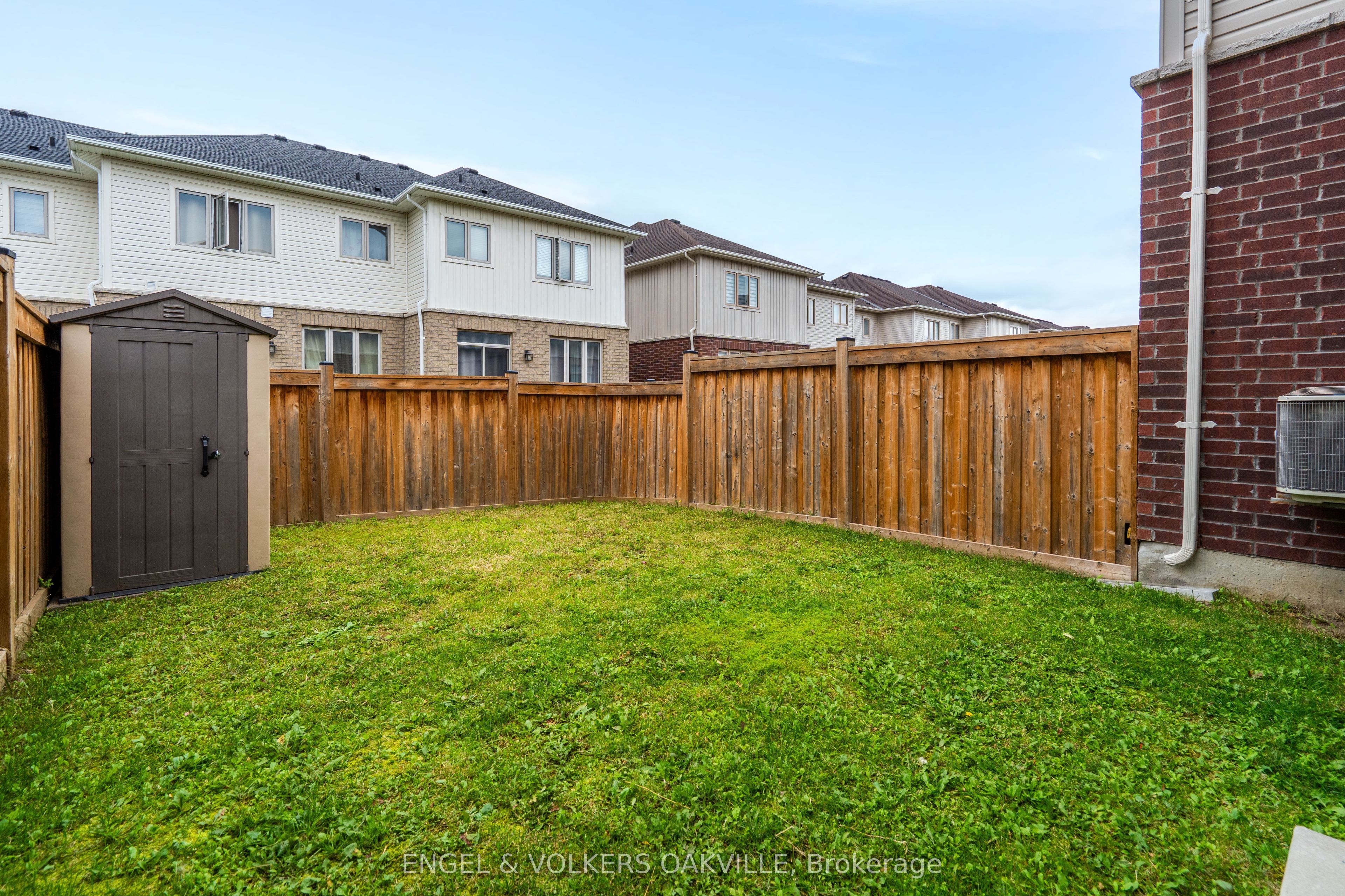 44 Clifford Crescent Property Photo 33