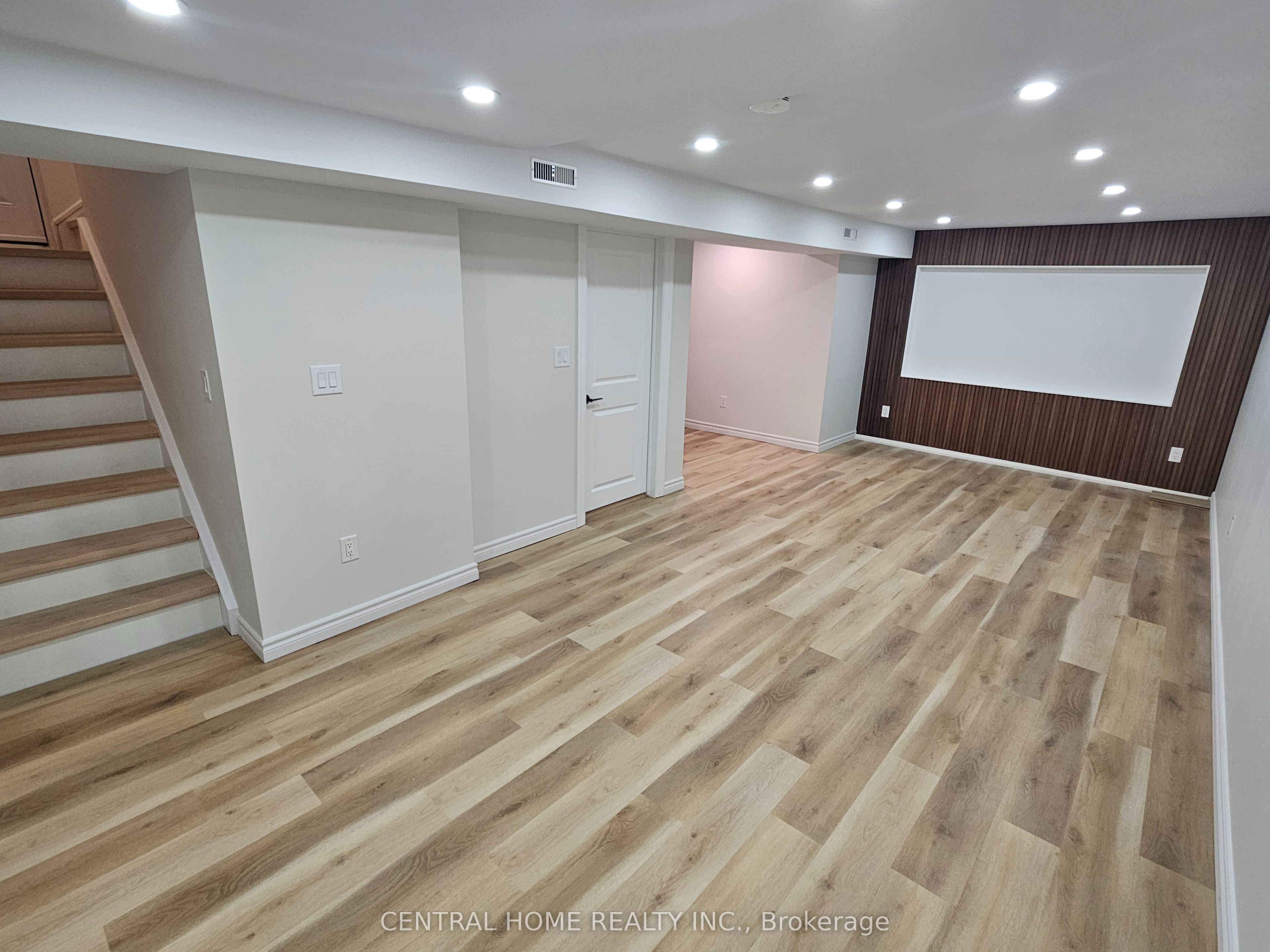 137 Willow Lane Property Photo 14