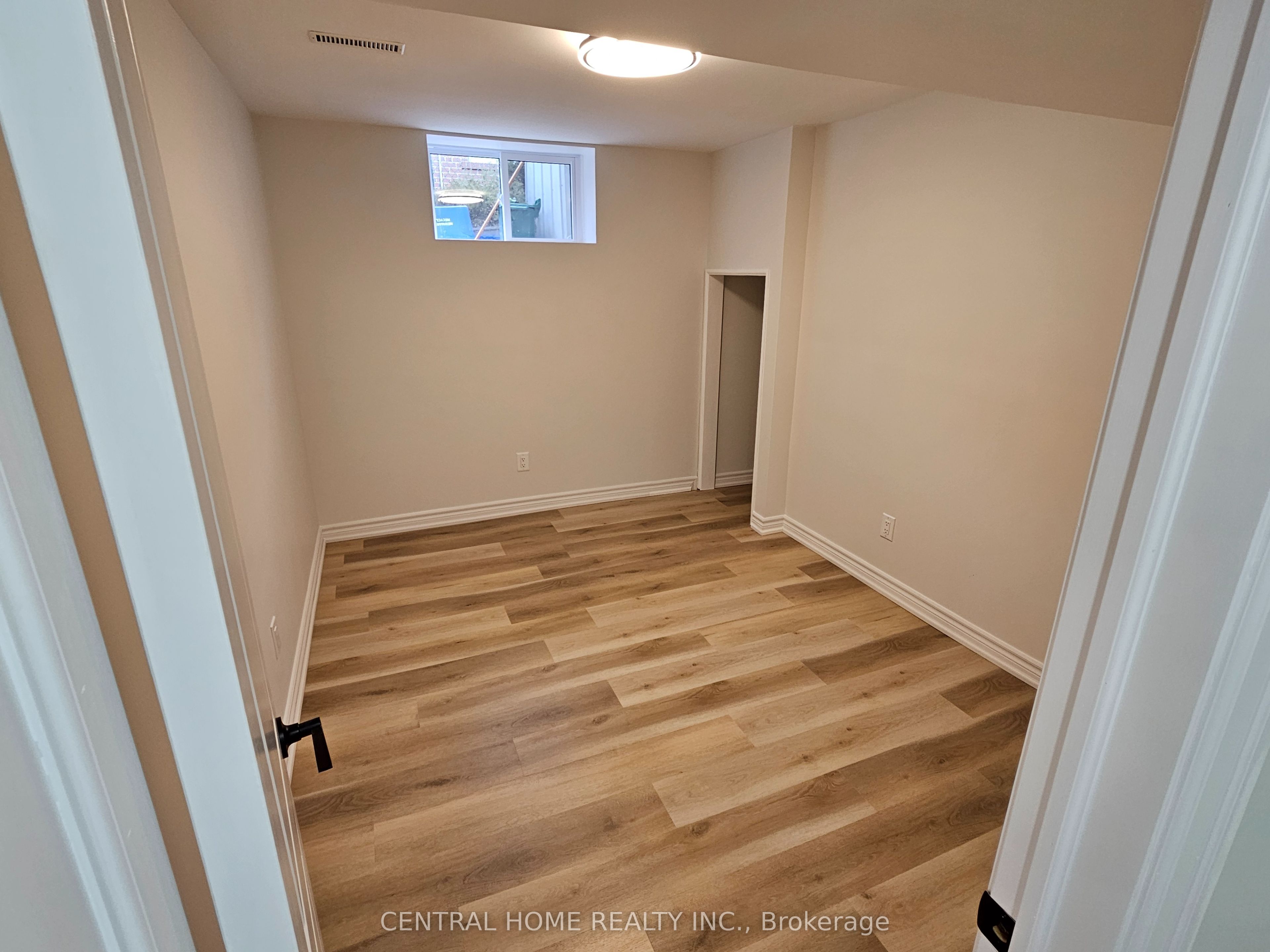 137 Willow Lane Property Photo 16