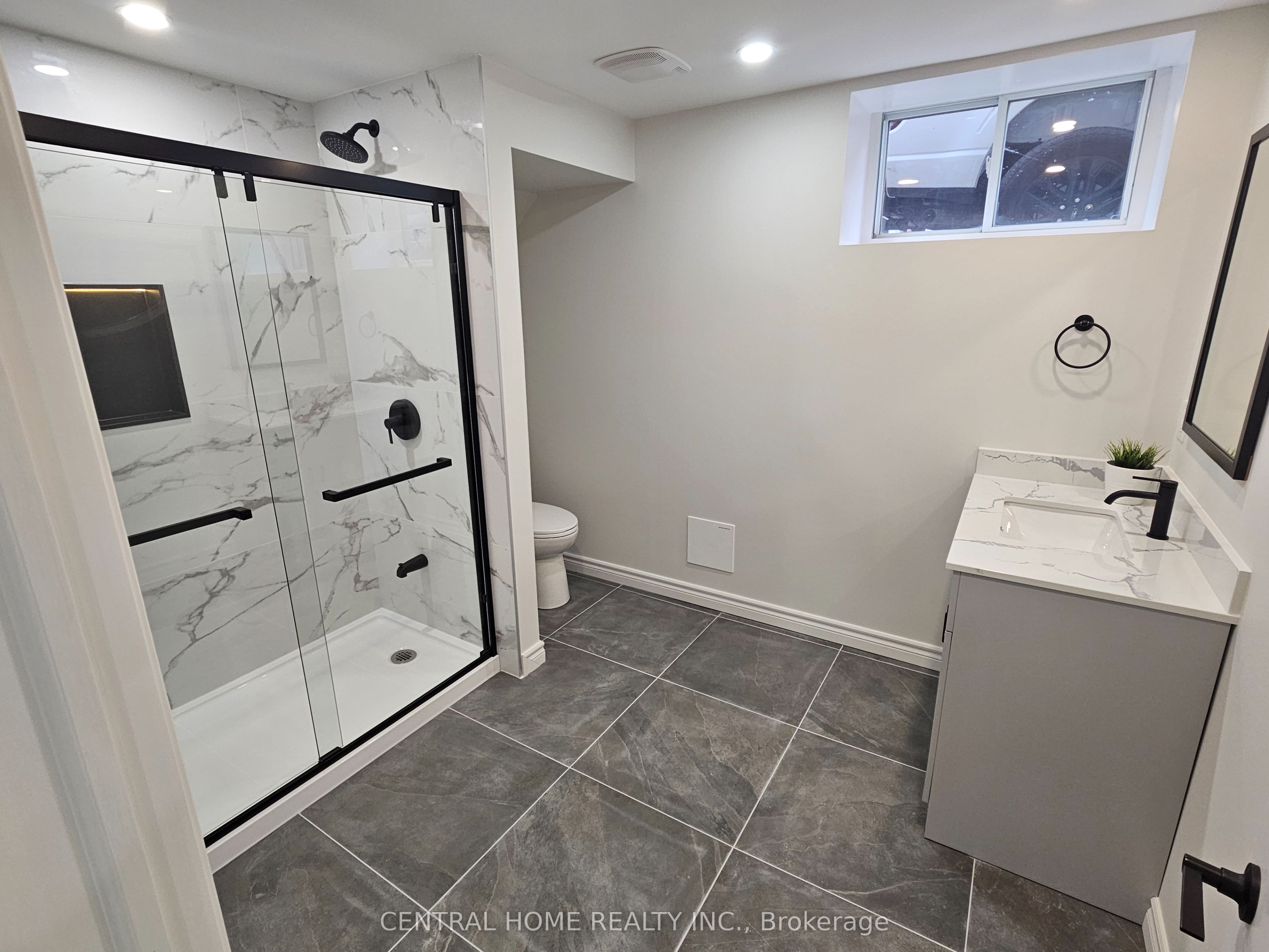 137 Willow Lane Property Photo 17