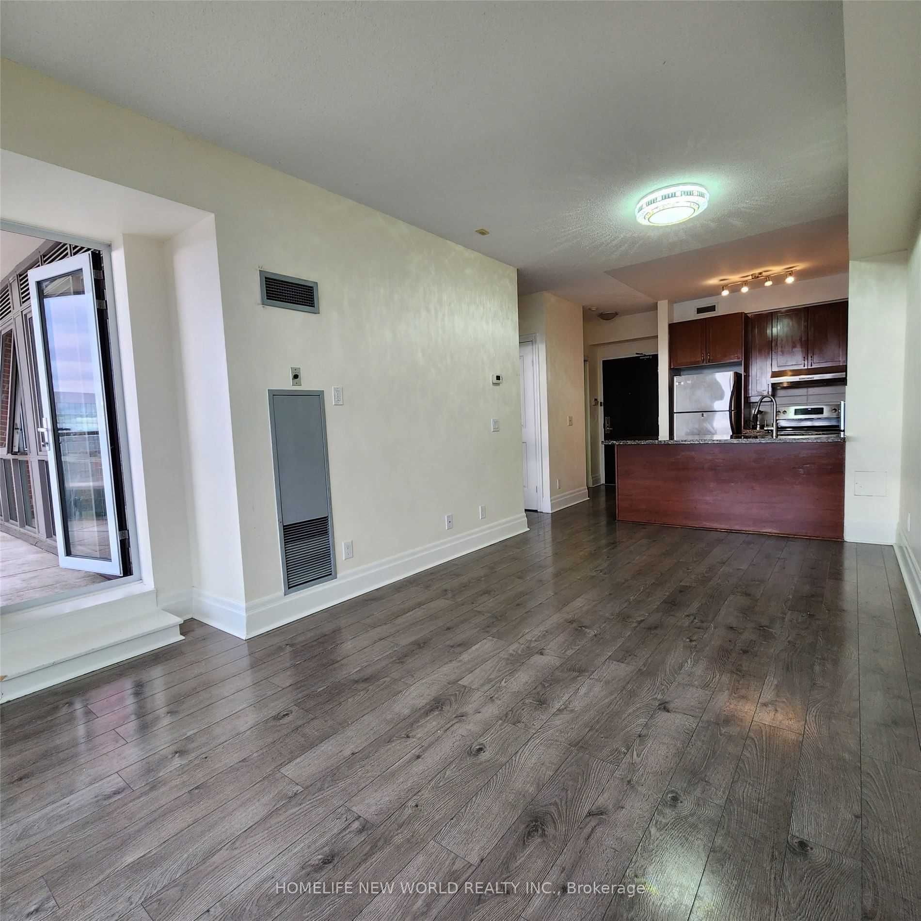 39 Upper Duke Crescent 507 Property Photo 10