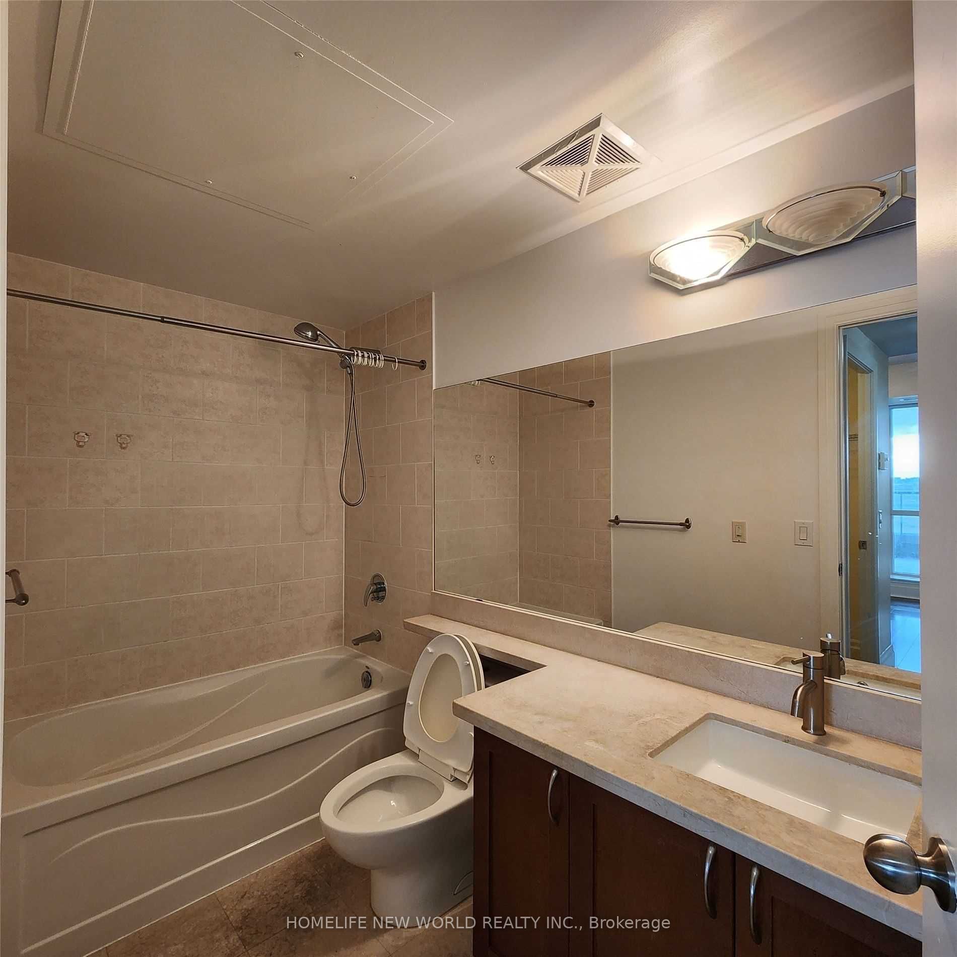 39 Upper Duke Crescent 507 Property Photo 19