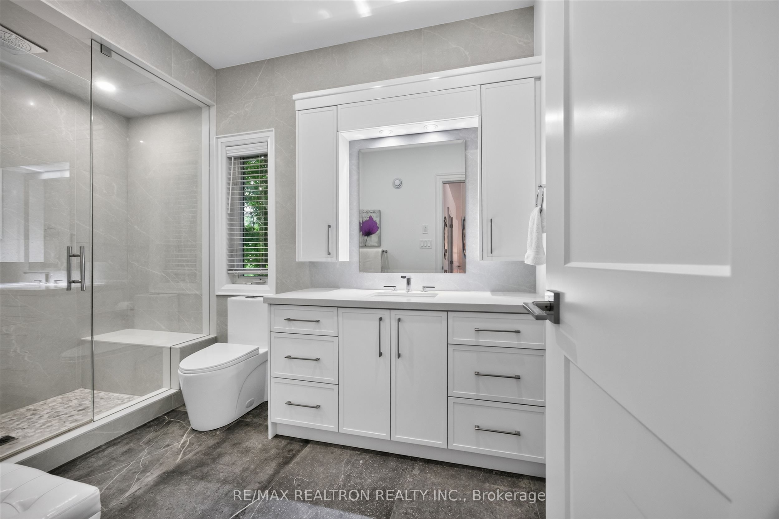7 Maplehyrn Avenue Property Photo 27