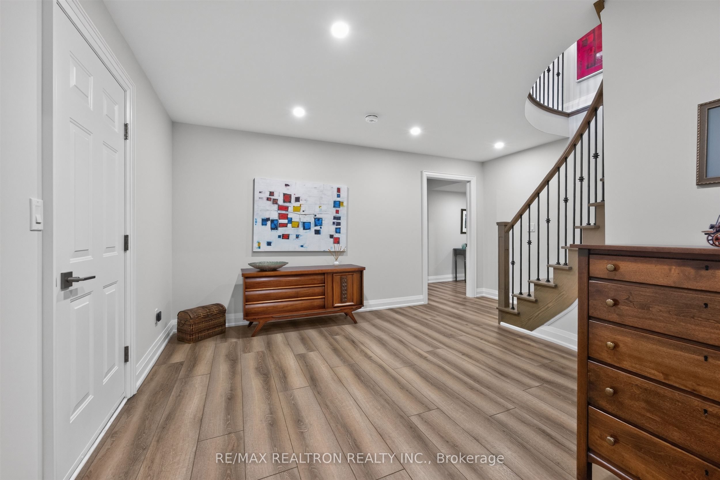 7 Maplehyrn Avenue Property Photo 35