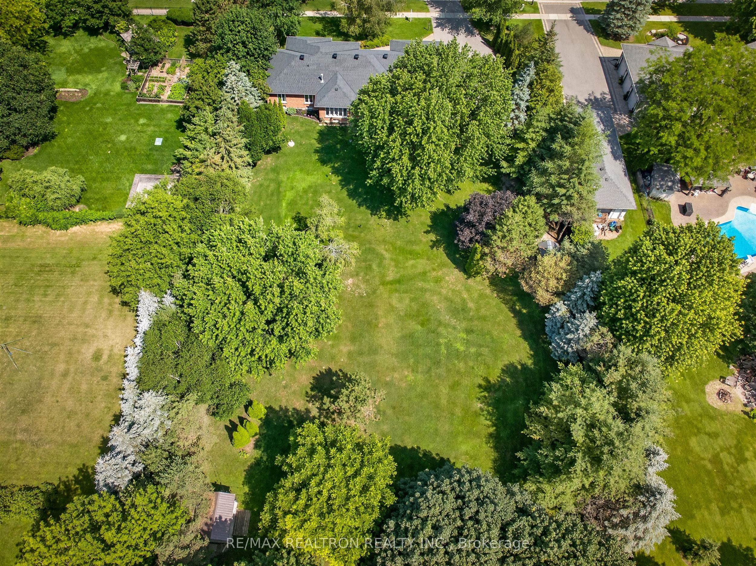 7 Maplehyrn Avenue Property Photo 47