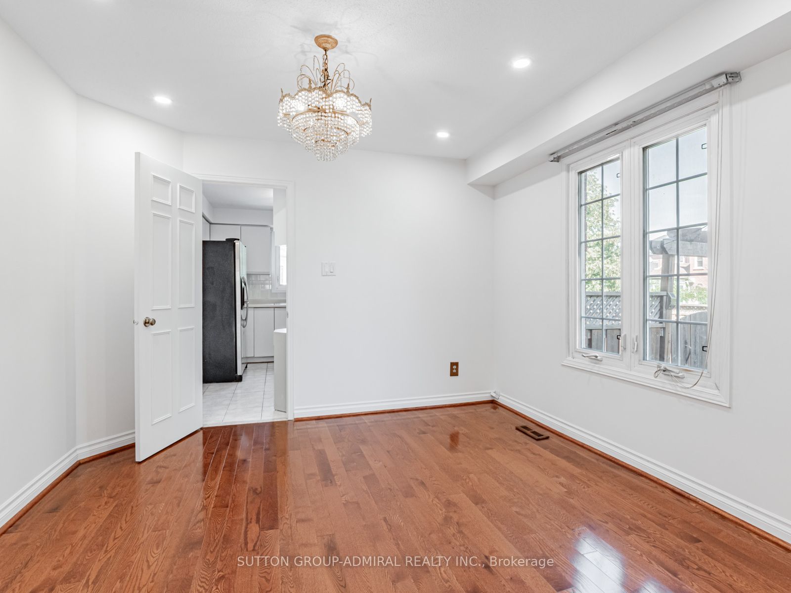 98 Rosedale Heights Drive Property Photo 13