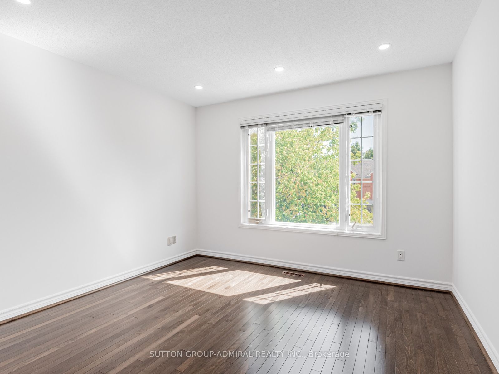98 Rosedale Heights Drive Property Photo 25