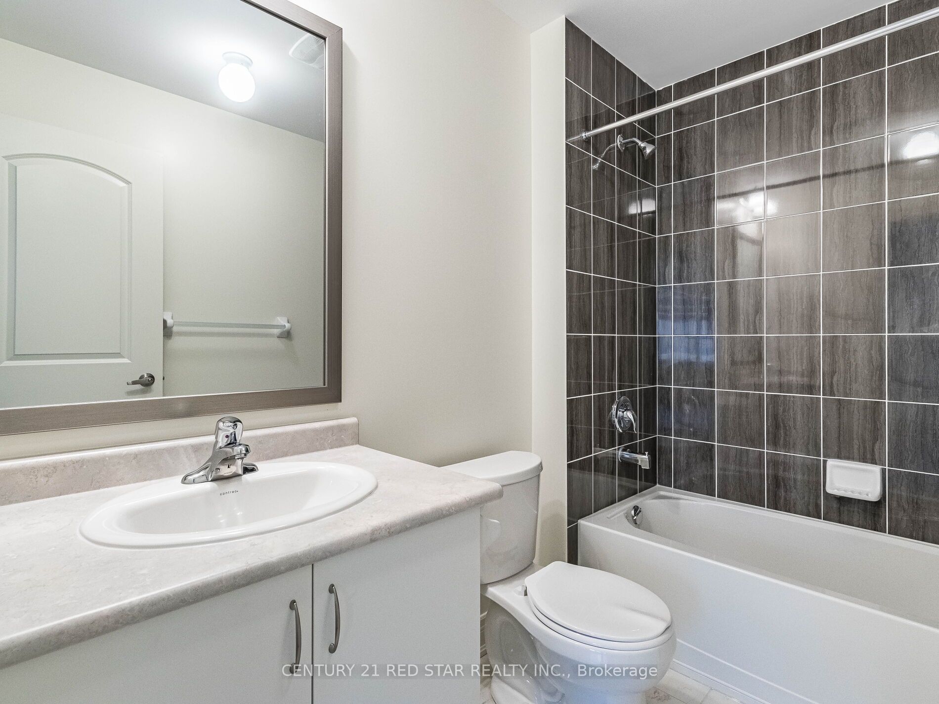 192 Farrell Road Property Photo 16