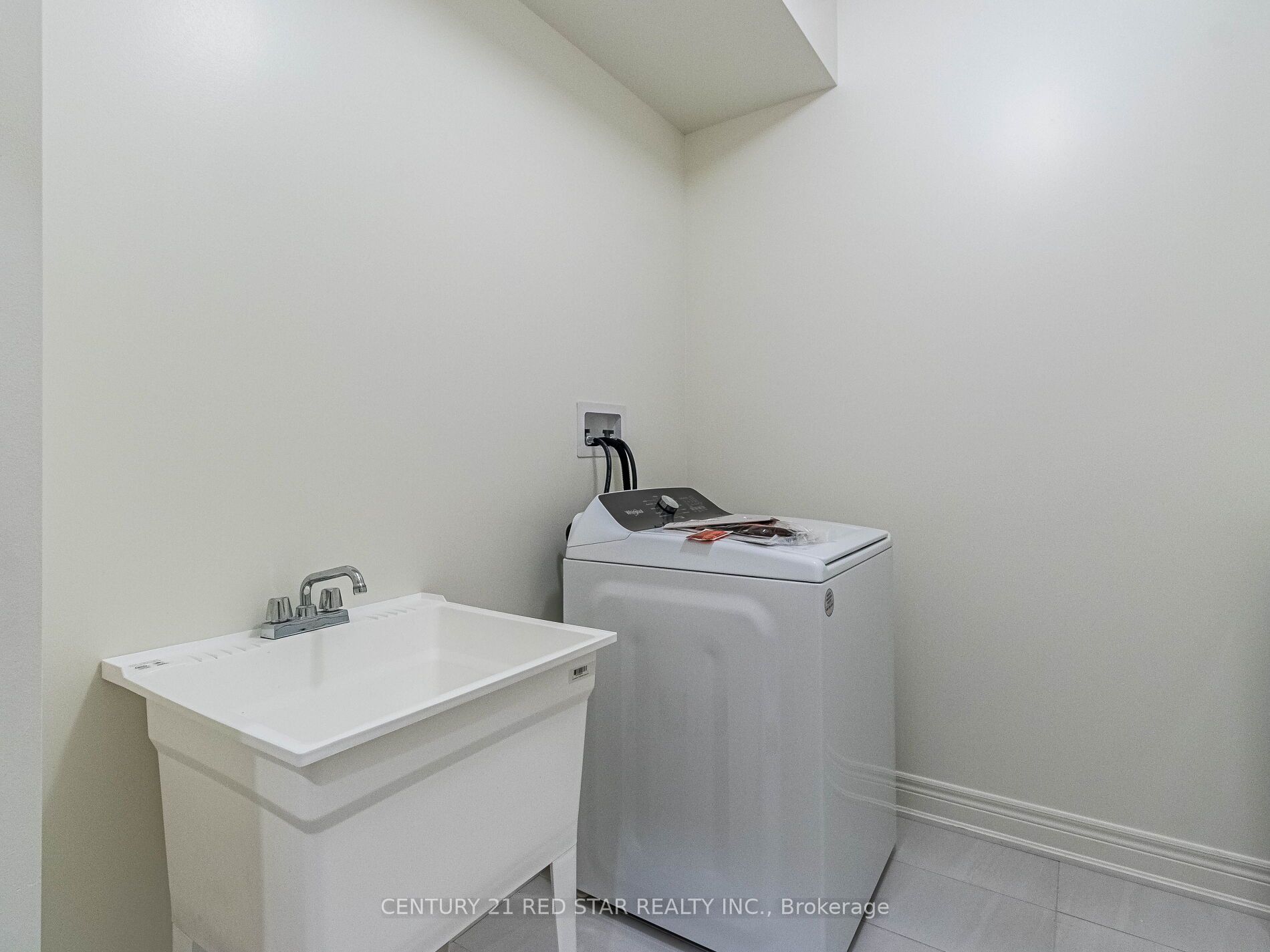 192 Farrell Road Property Photo 17