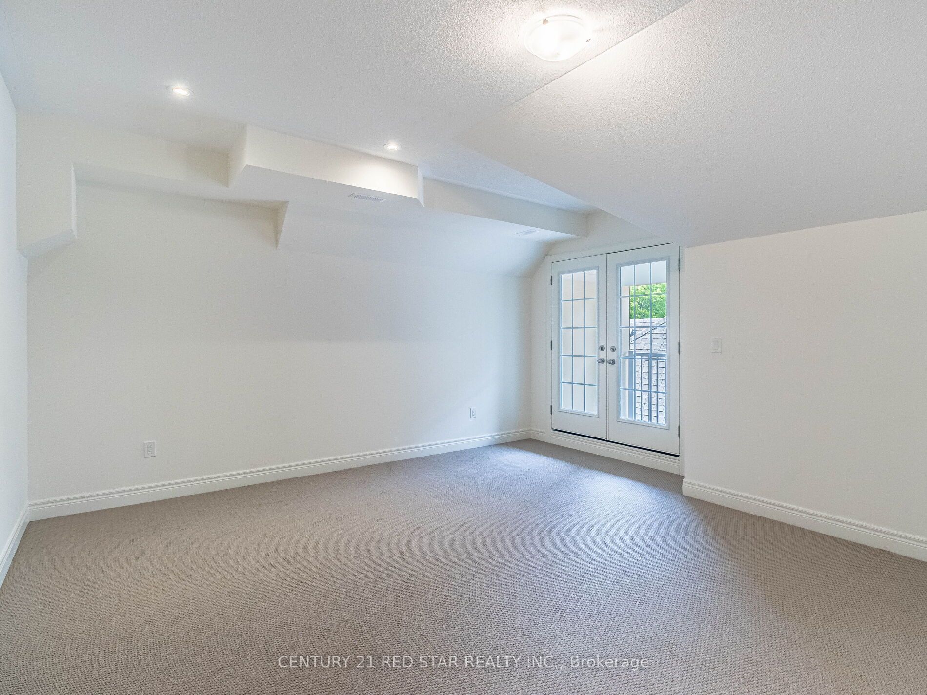 192 Farrell Road Property Photo 33