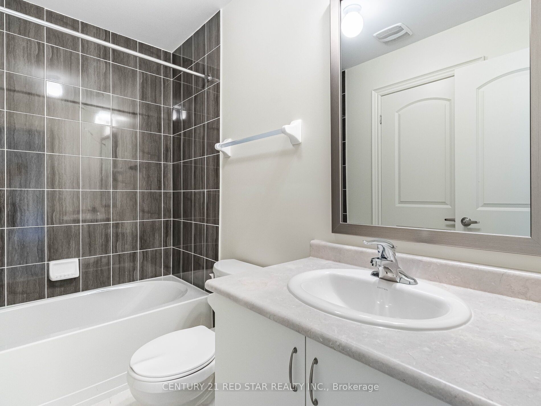 192 Farrell Road Property Photo 34