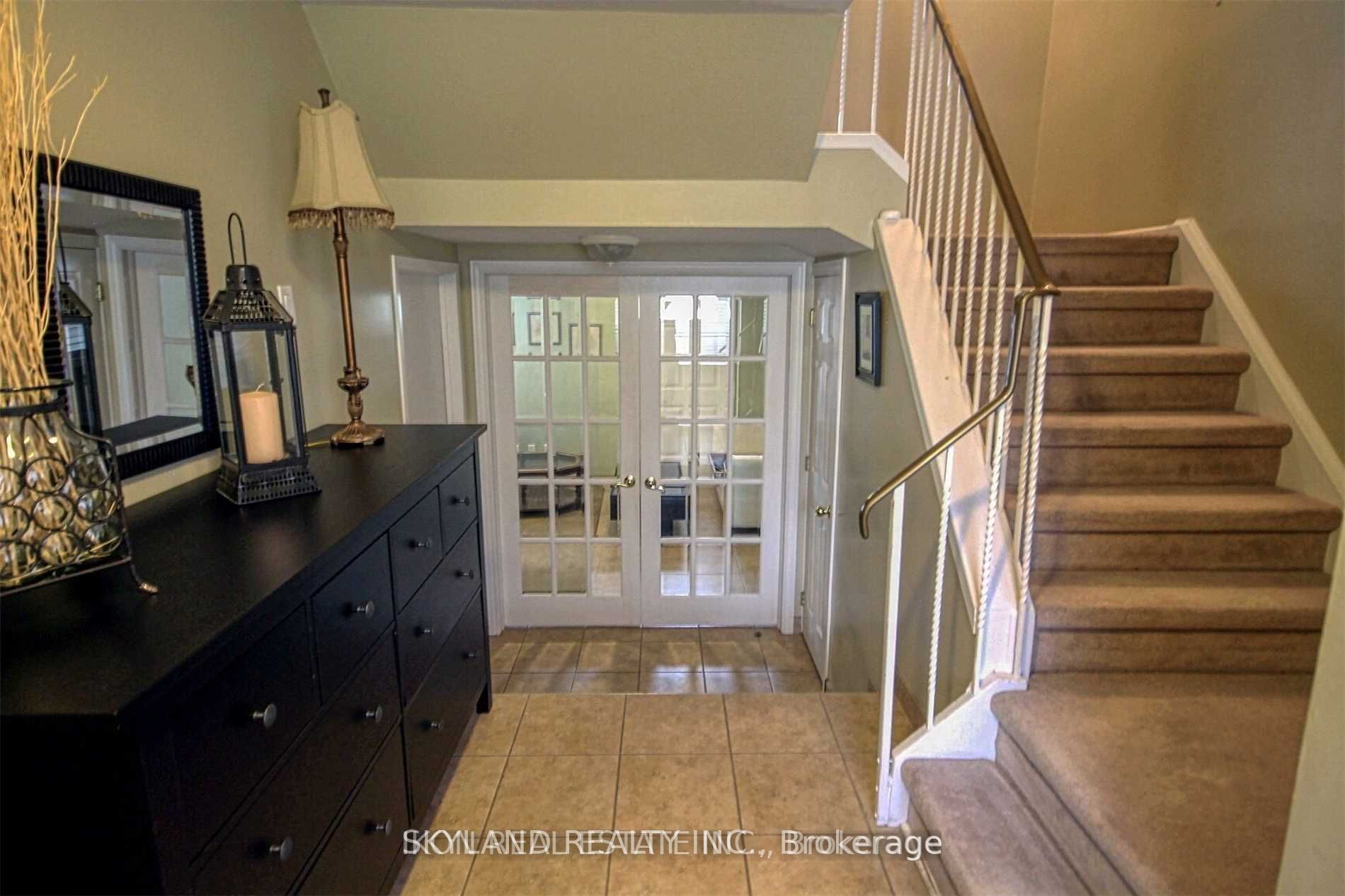 98 Henderson Drive Property Photo 3