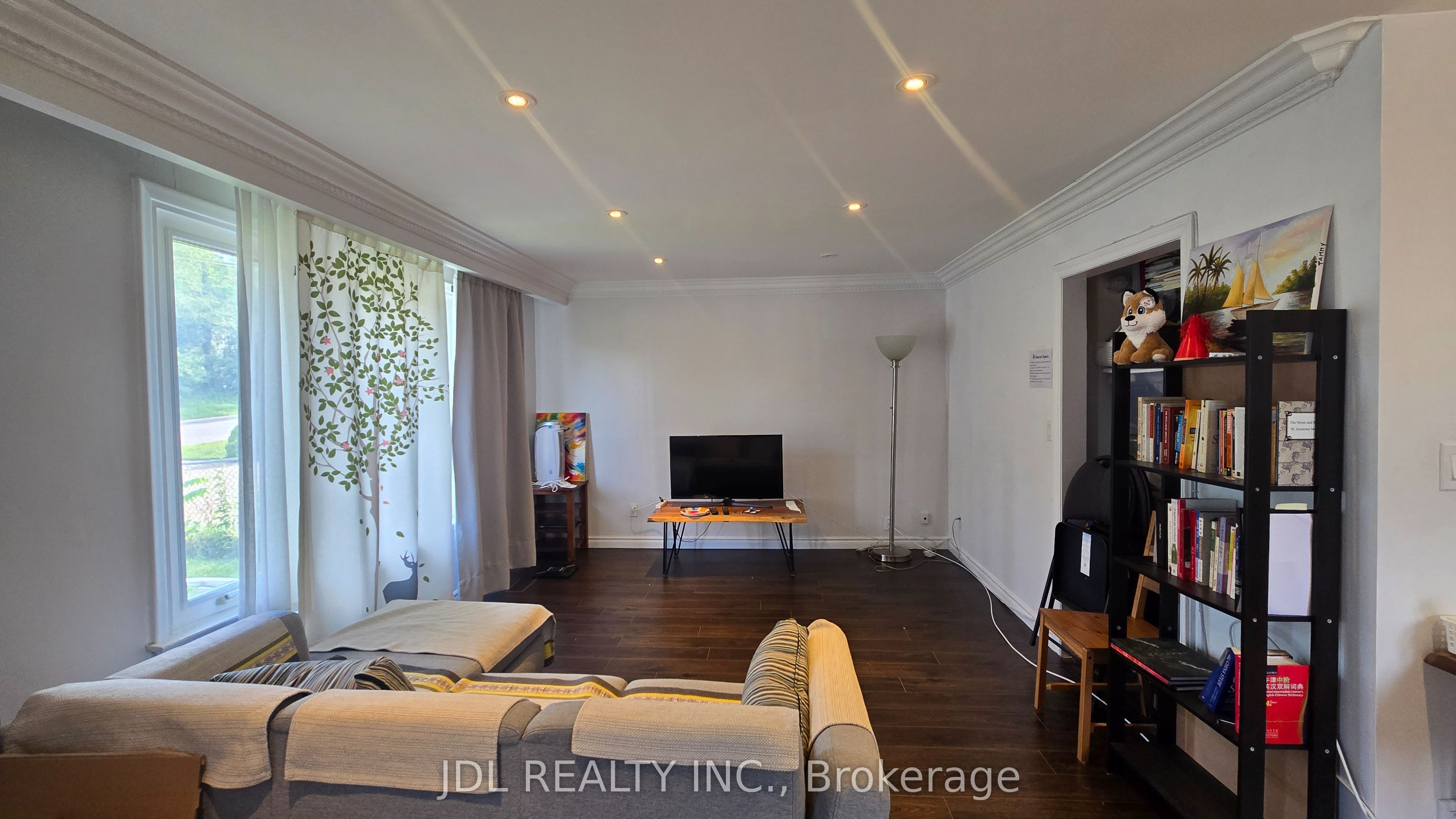 68 Meadowview Avenue Room Mc Property Photo 4