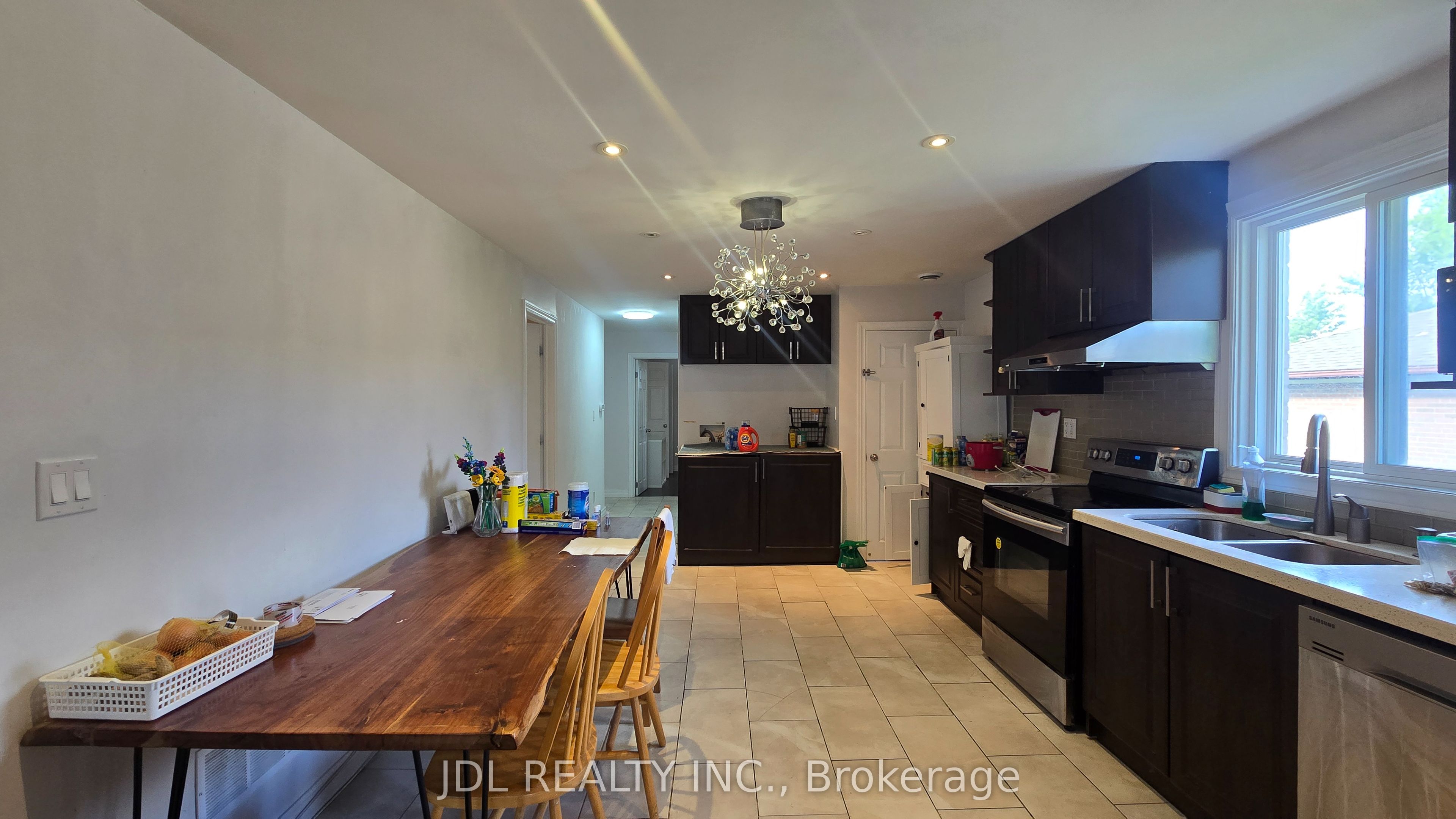 68 Meadowview Avenue Room Mc Property Photo 6