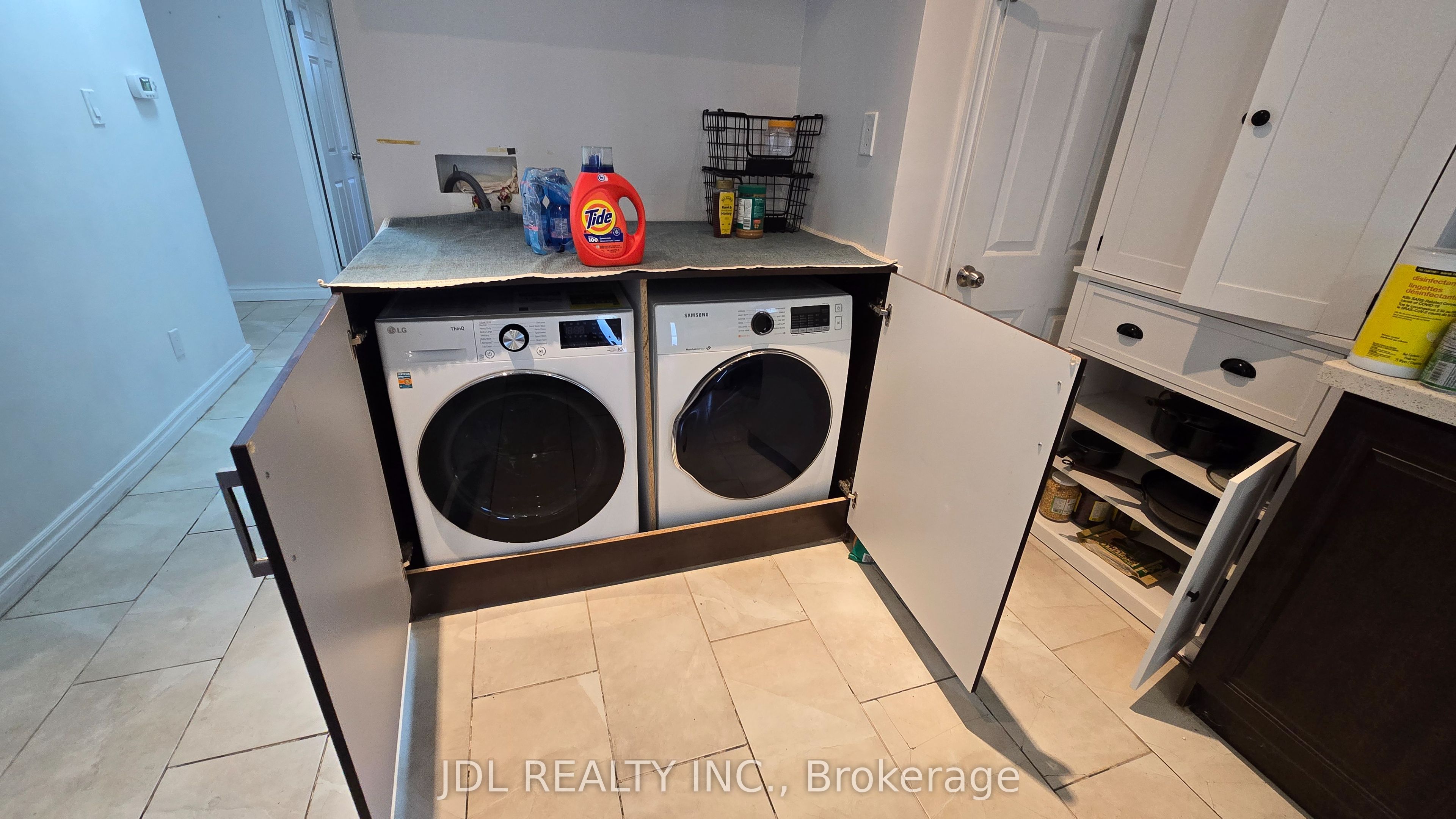 68 Meadowview Avenue Room Mc Property Photo 8