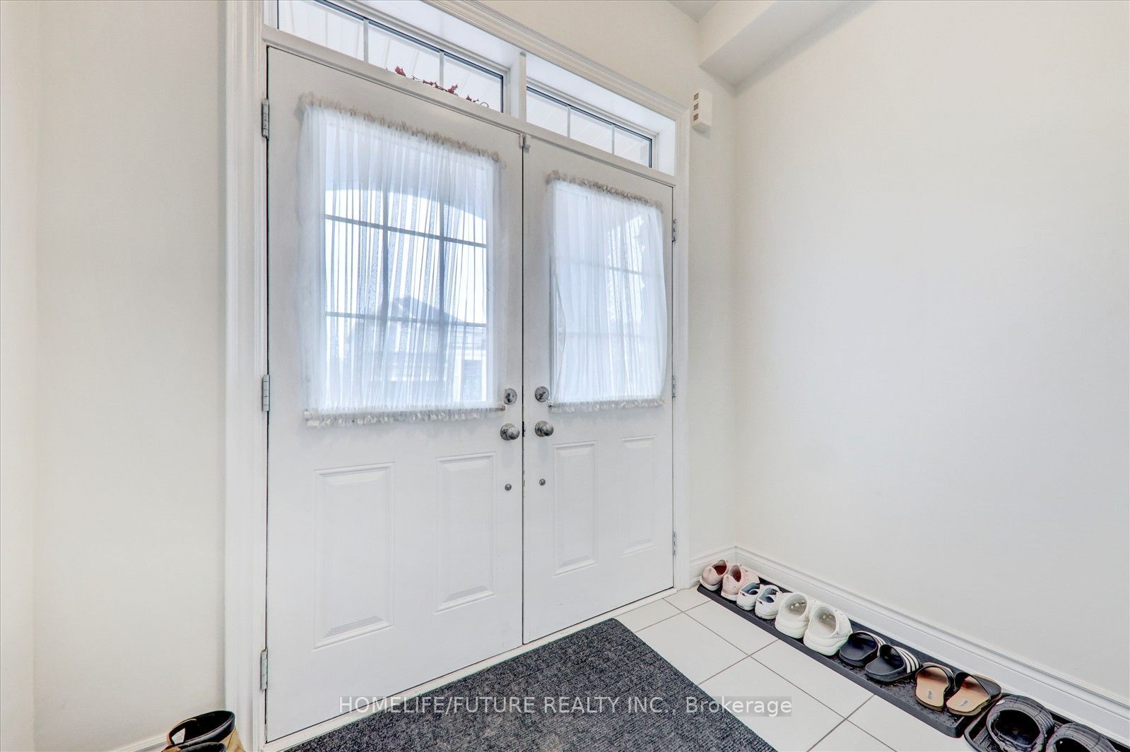 70 Mohandas Drive Property Photo 5