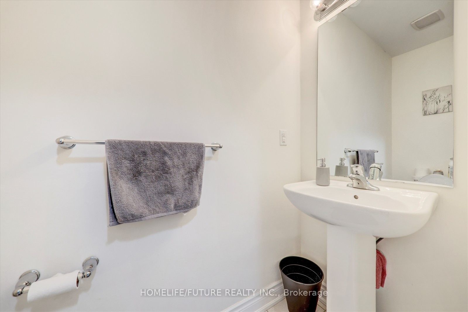70 Mohandas Drive Property Photo 6