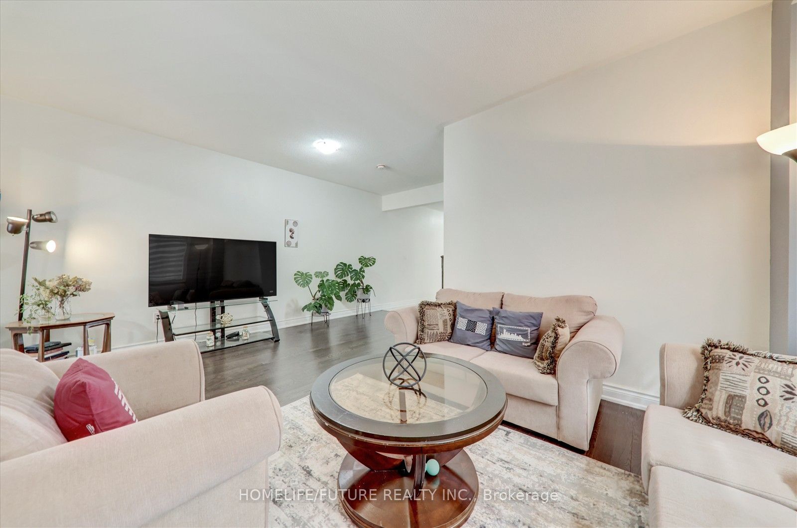 70 Mohandas Drive Property Photo 9