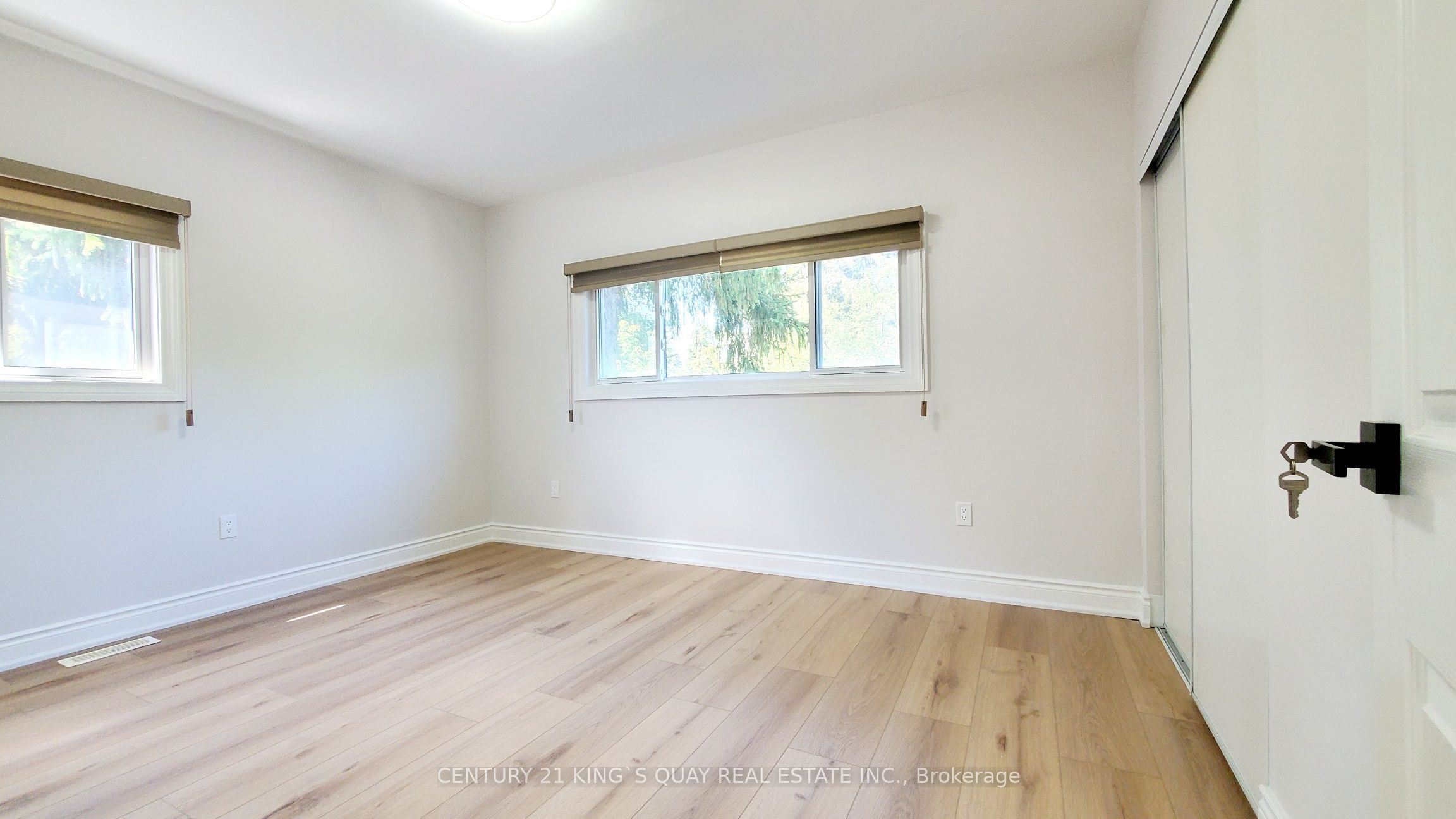 80 Main Street Property Photo 15
