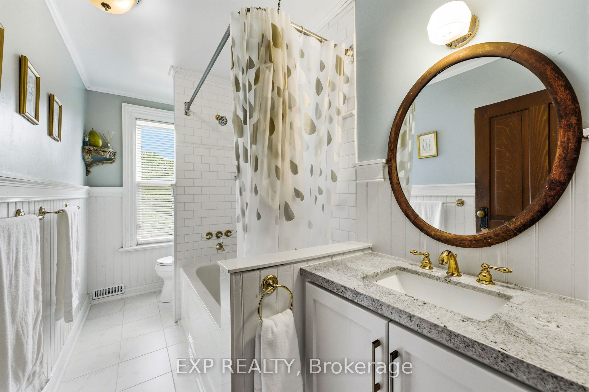 145 High Street Property Photo 34
