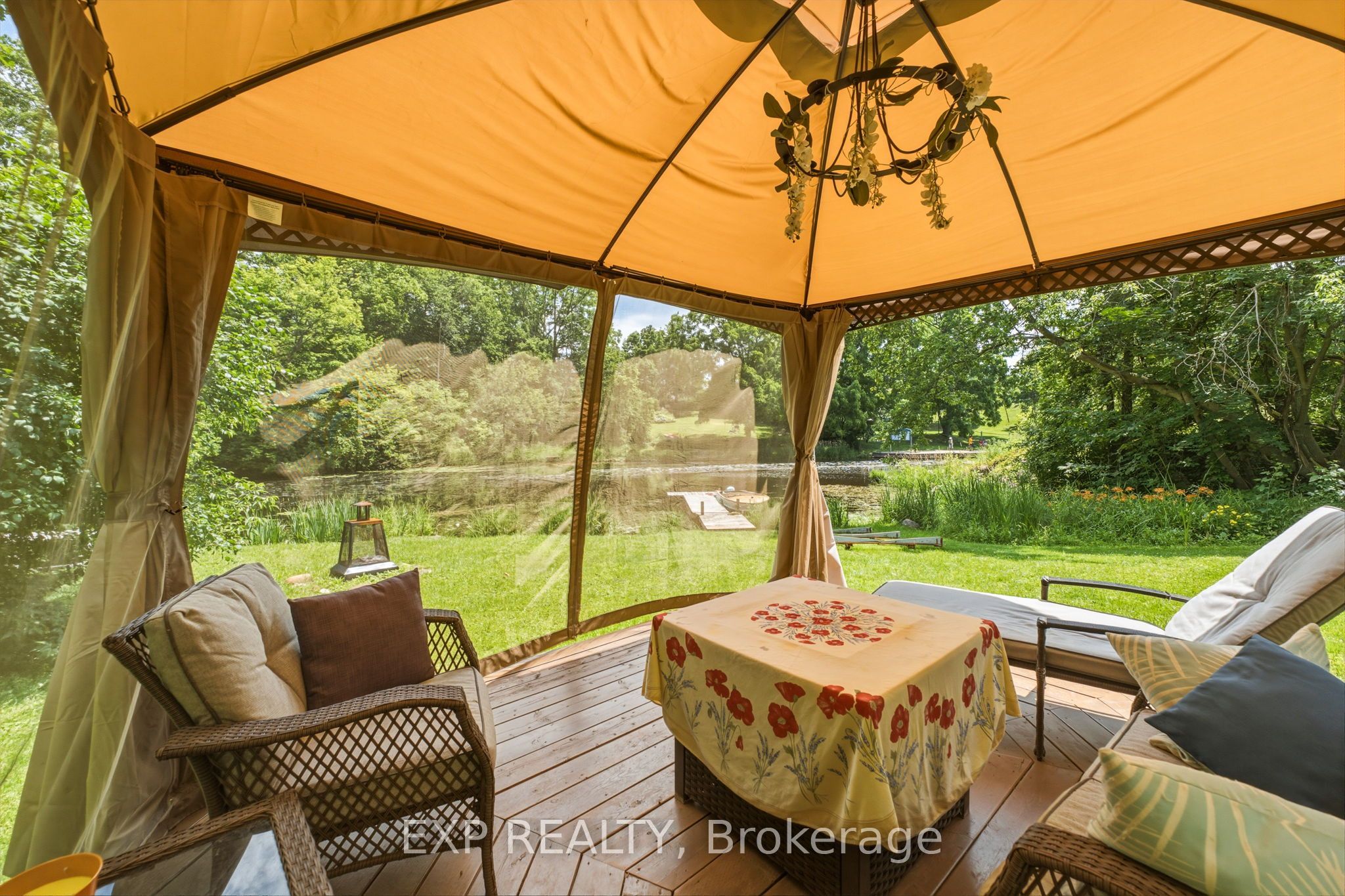 145 High Street Property Photo 45