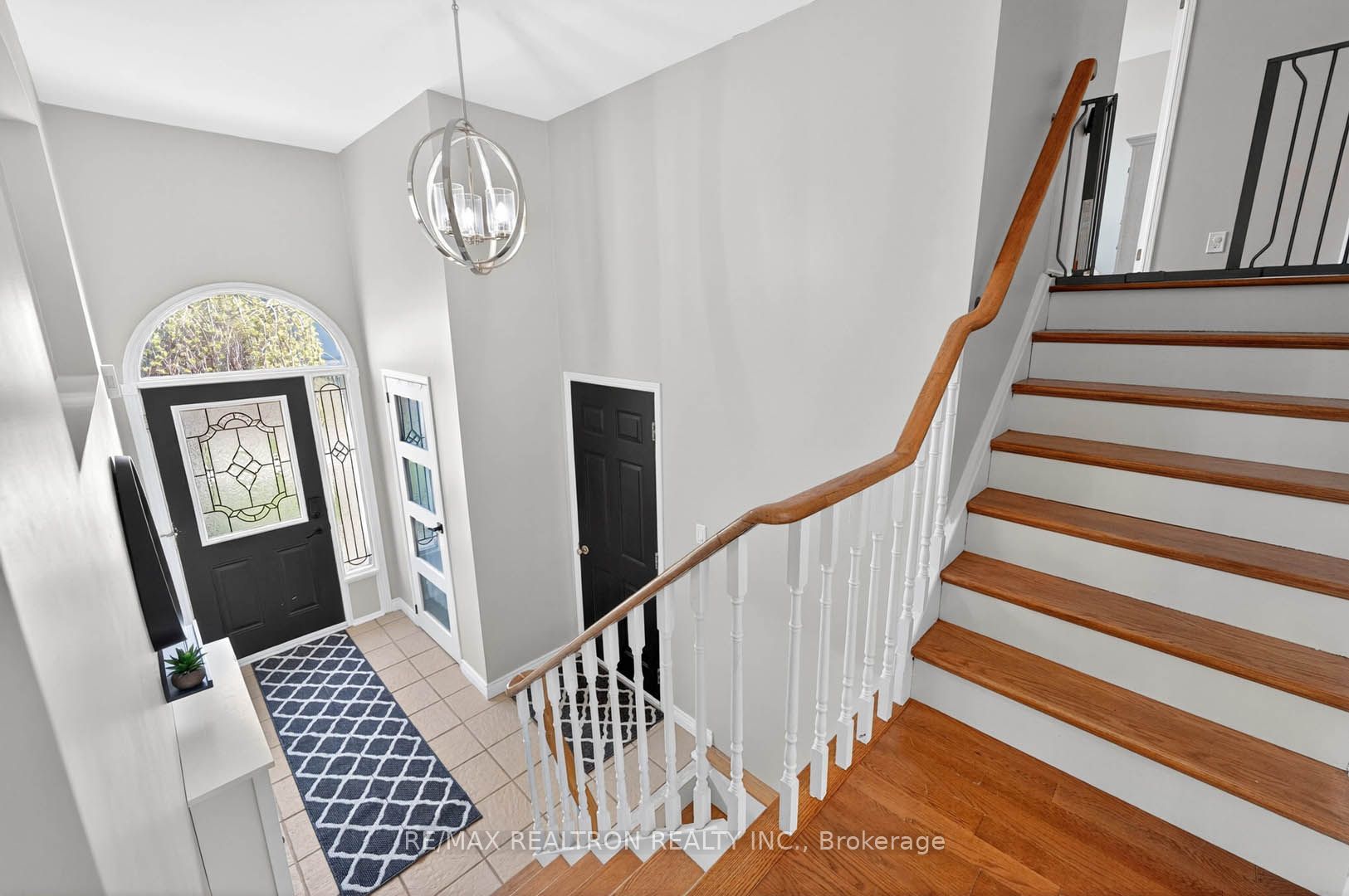 18 Castille Crescent Property Photo 14