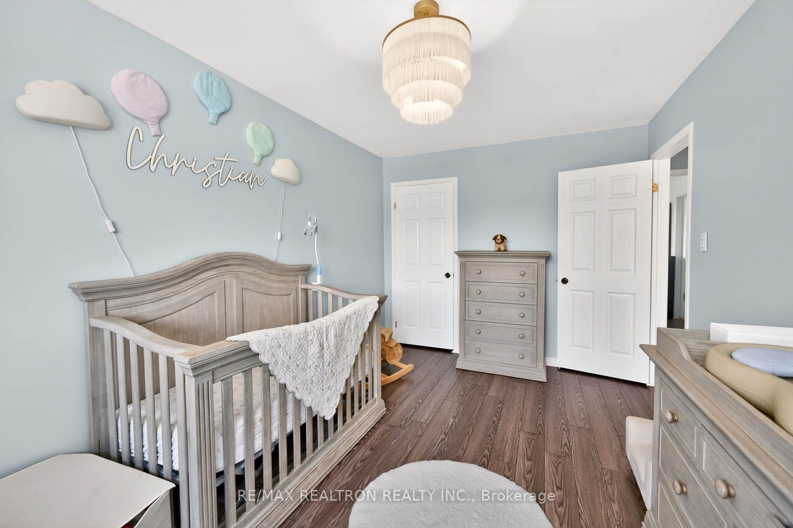 18 Castille Crescent Property Photo 18