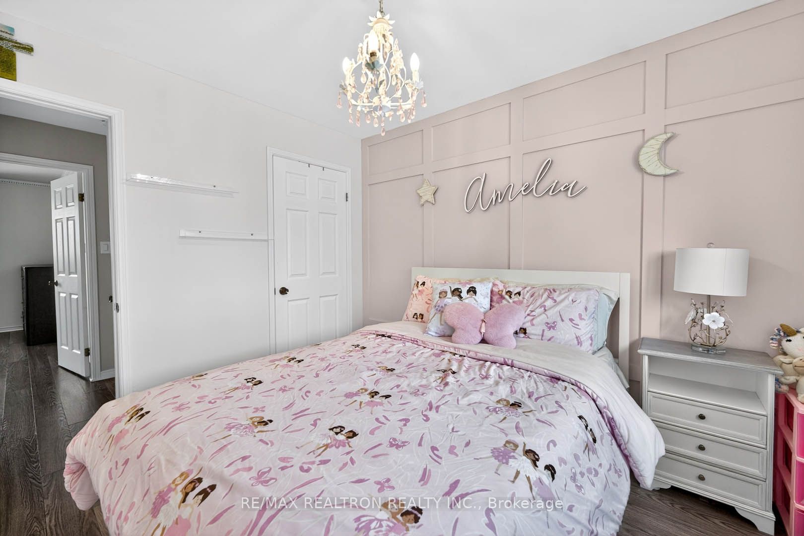 18 Castille Crescent Property Photo 20