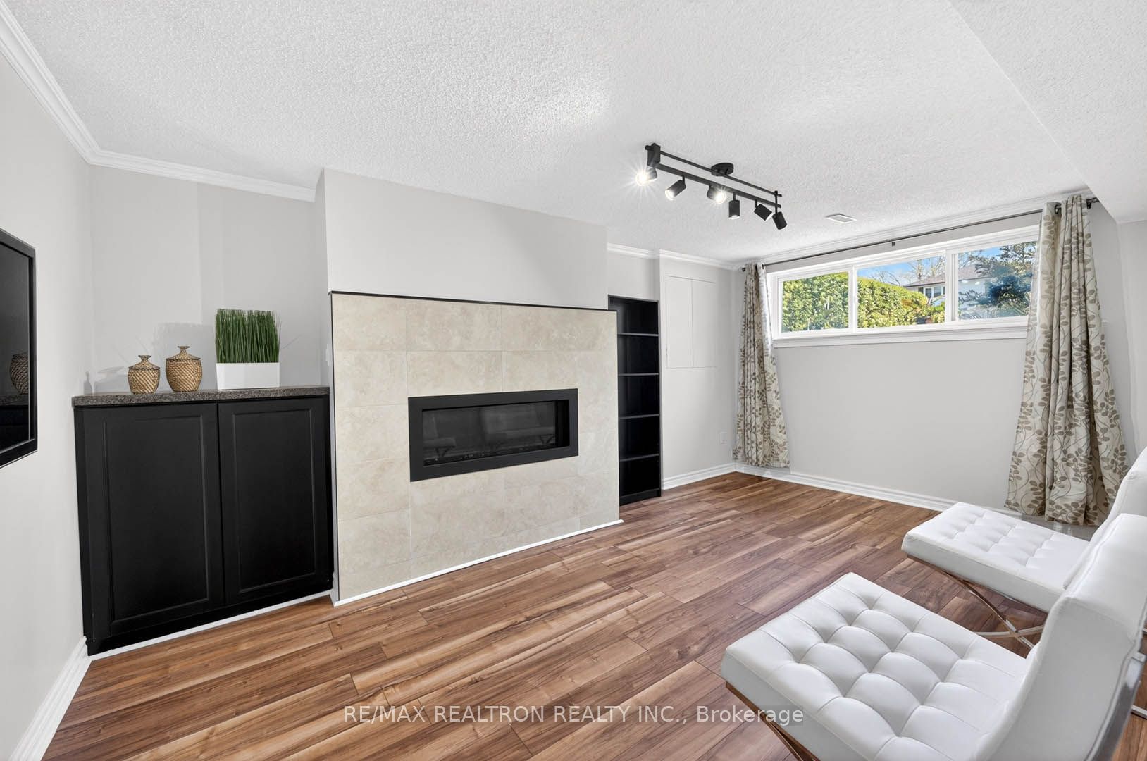 18 Castille Crescent Property Photo 22