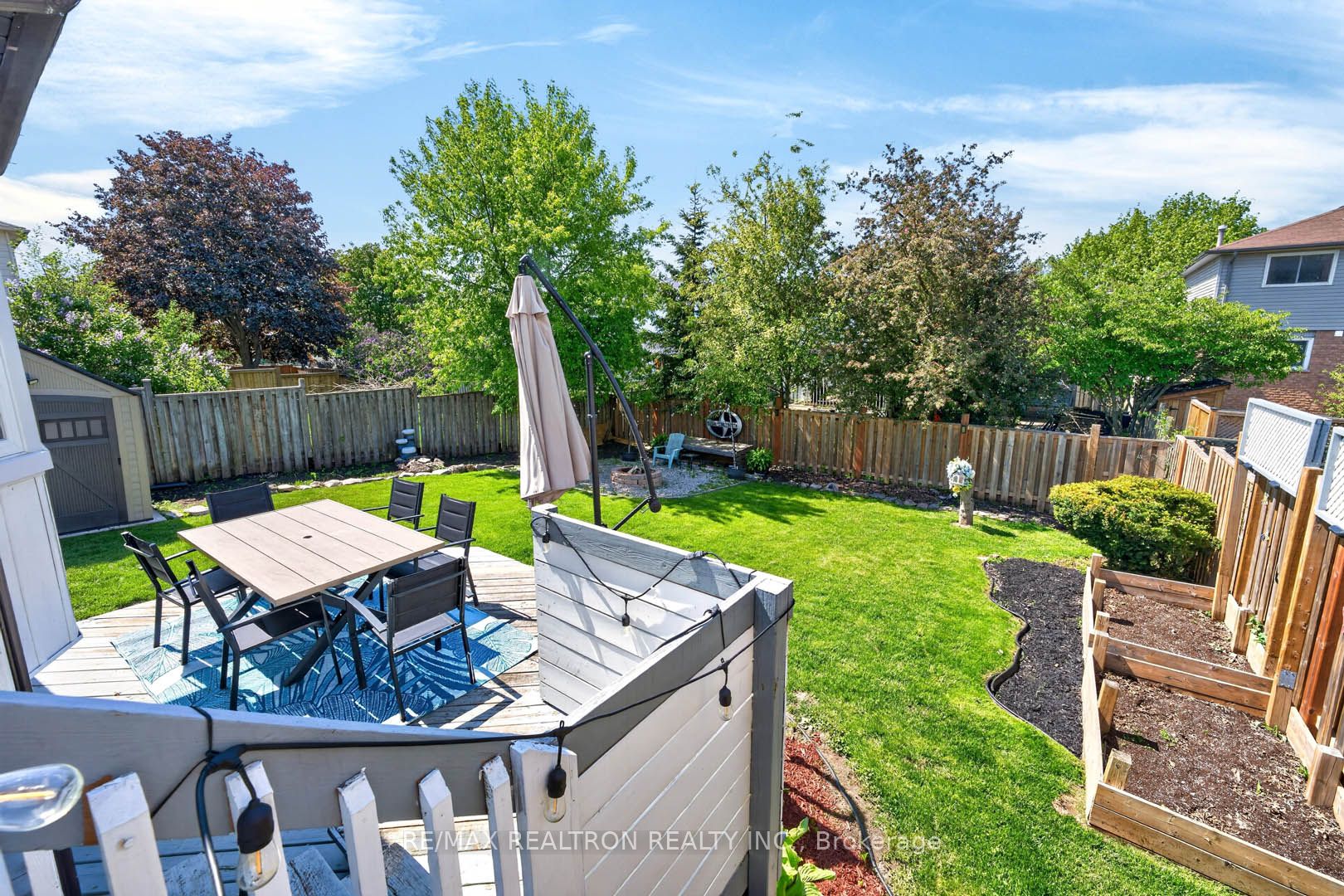 18 Castille Crescent Property Photo 30