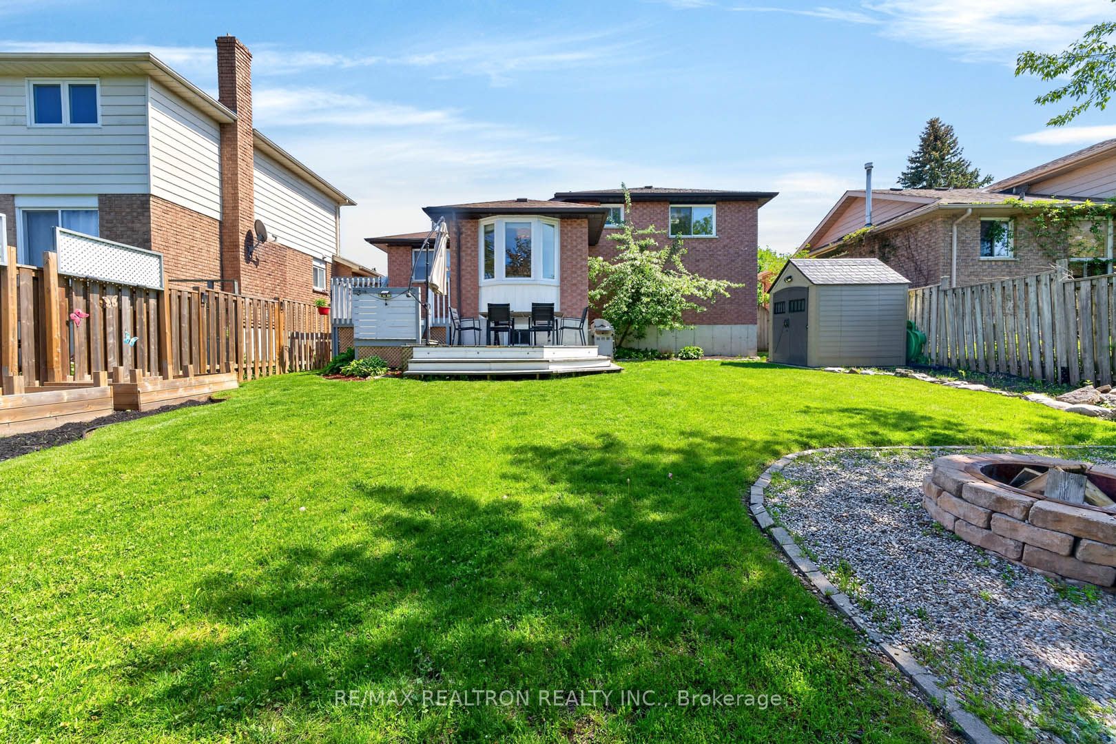 18 Castille Crescent Property Photo 34