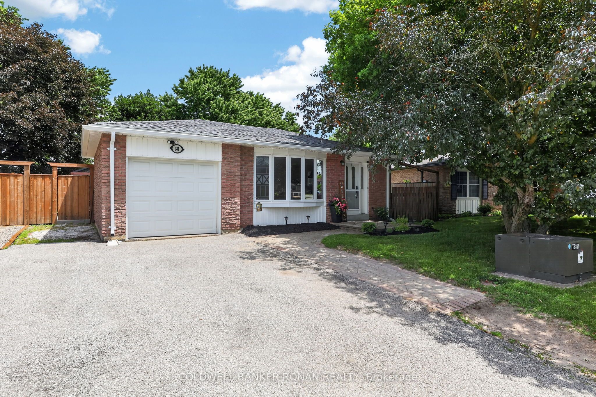 281 Tupper Boulevard Property Photo 2