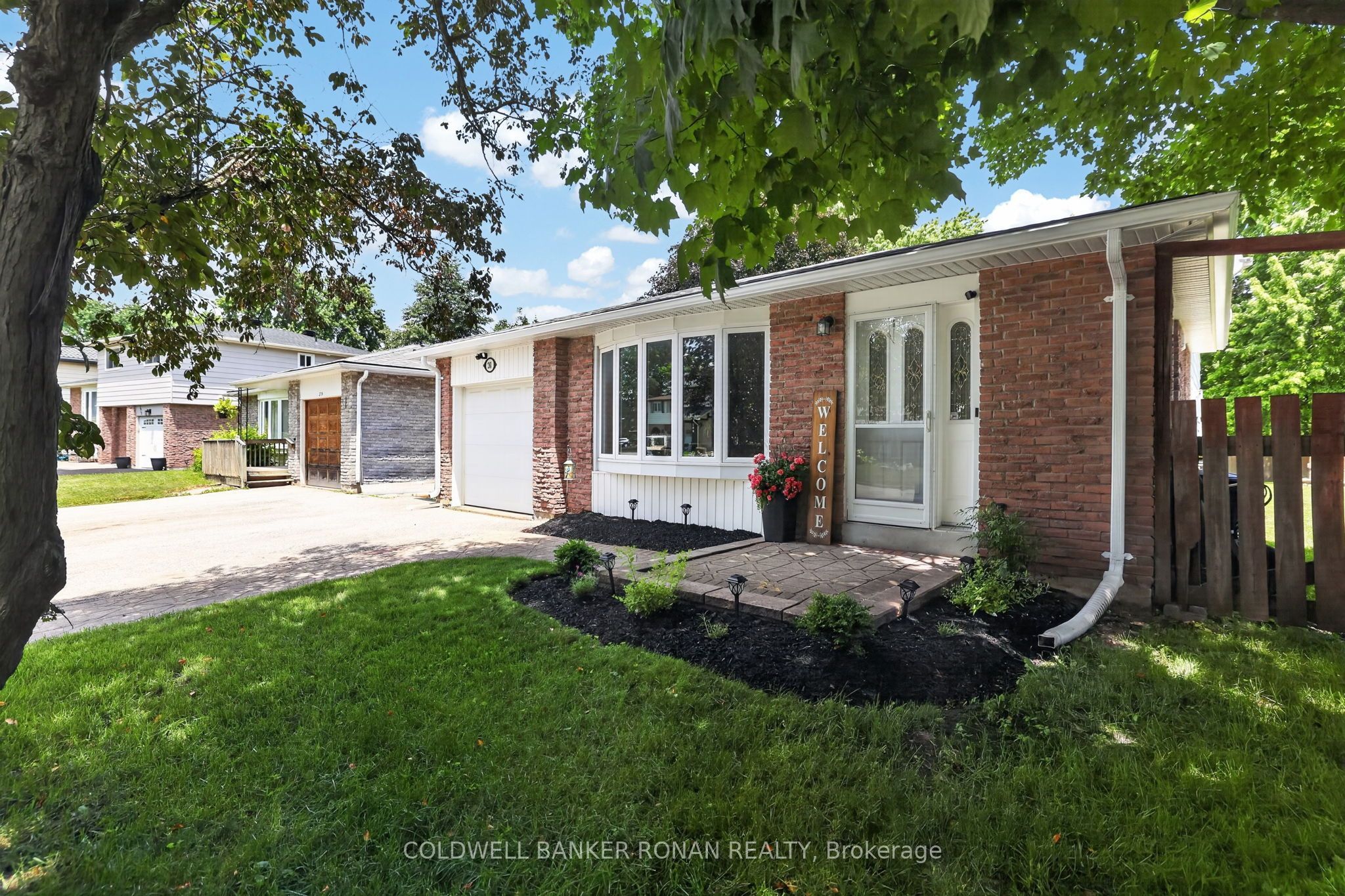 281 Tupper Boulevard Property Photo 3