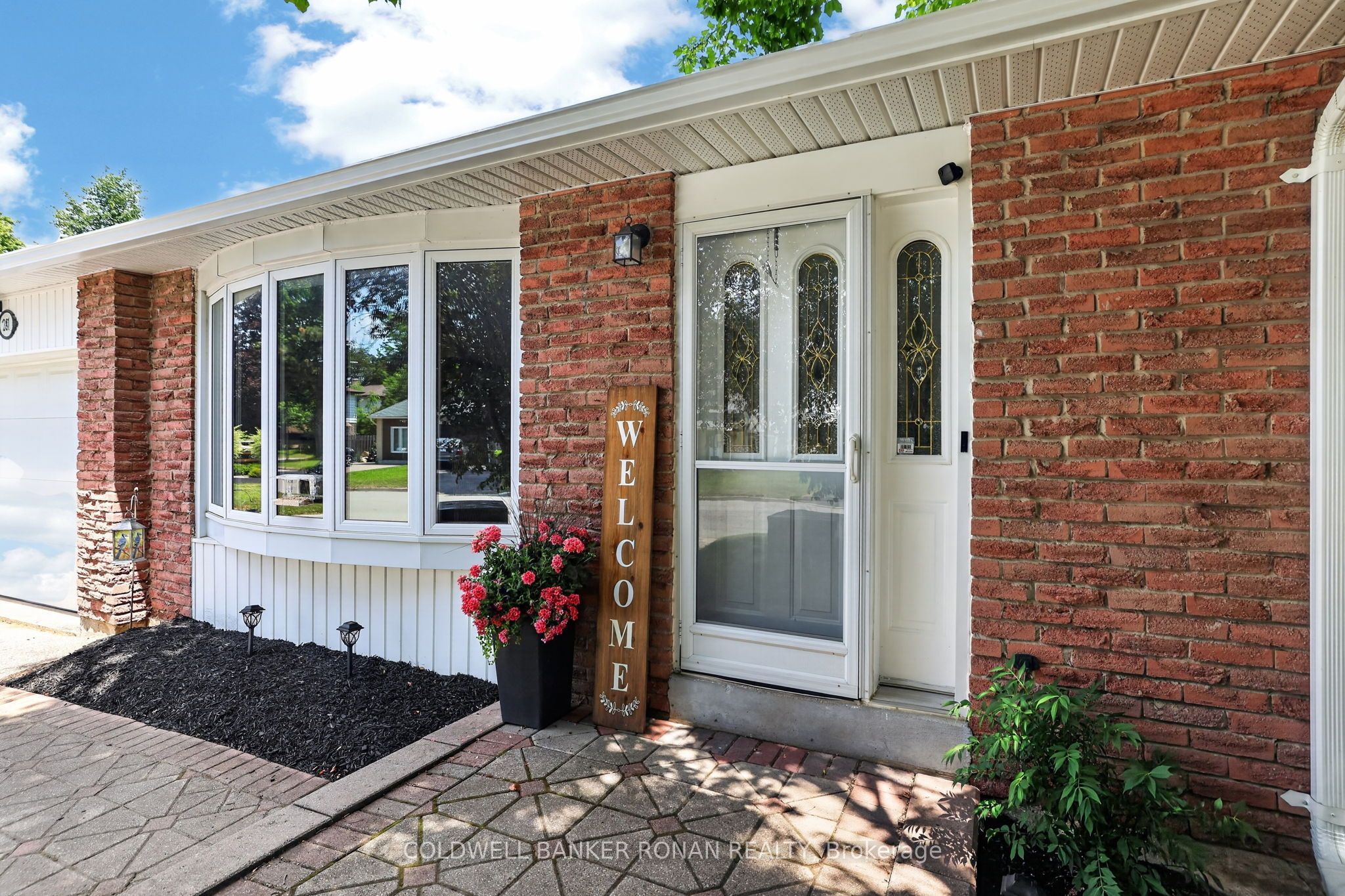 281 Tupper Boulevard Property Photo 4