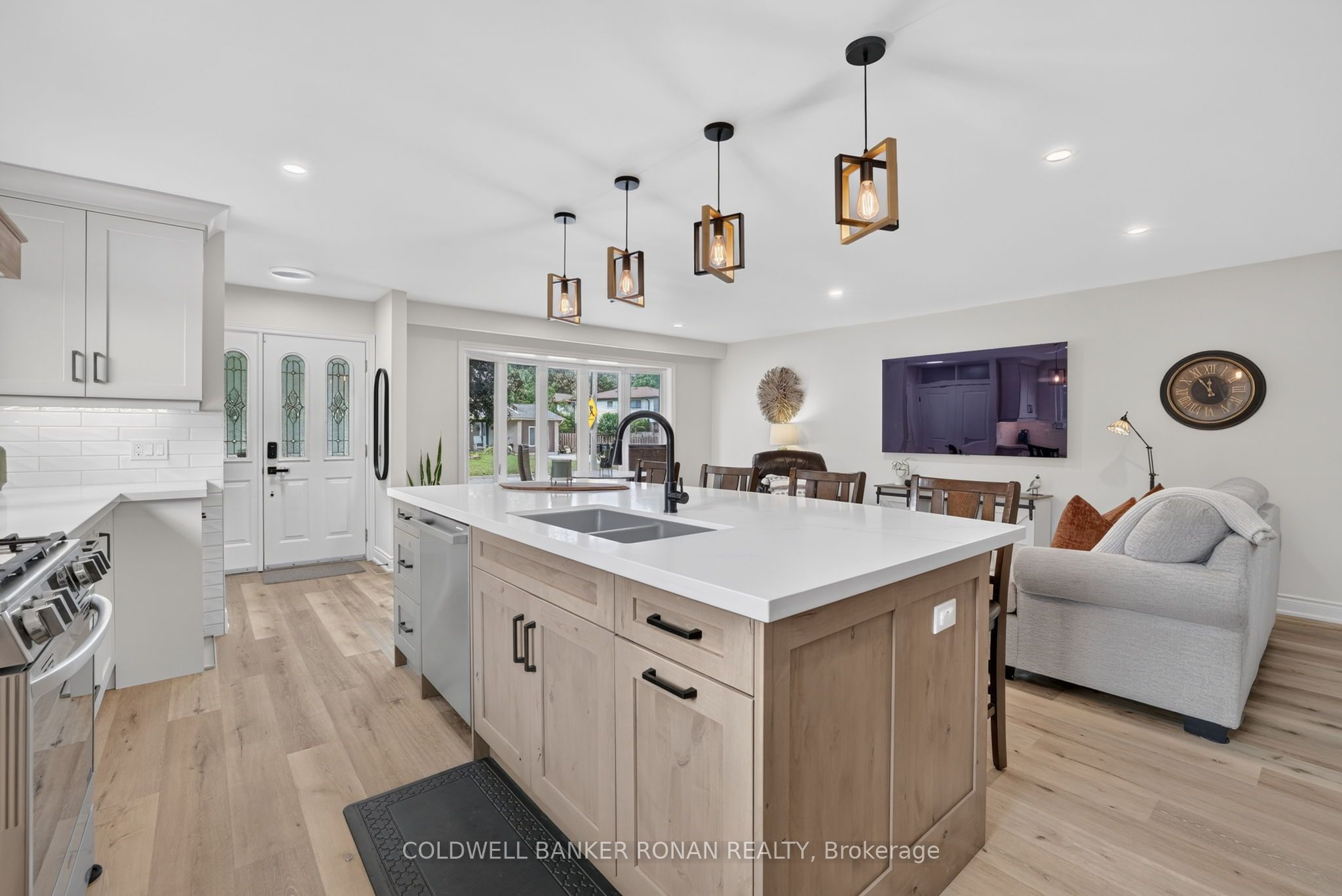 281 Tupper Boulevard Property Photo 13